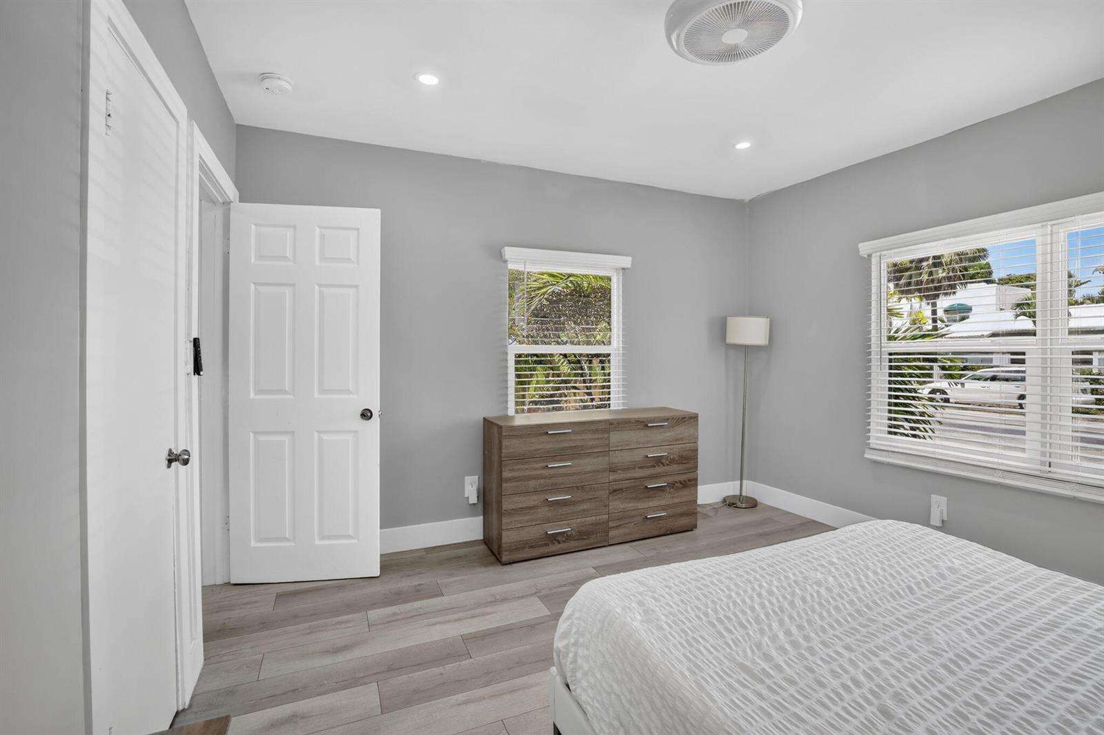 615 13th, Fort Lauderdale, FL 33304 - For Sale photo 32