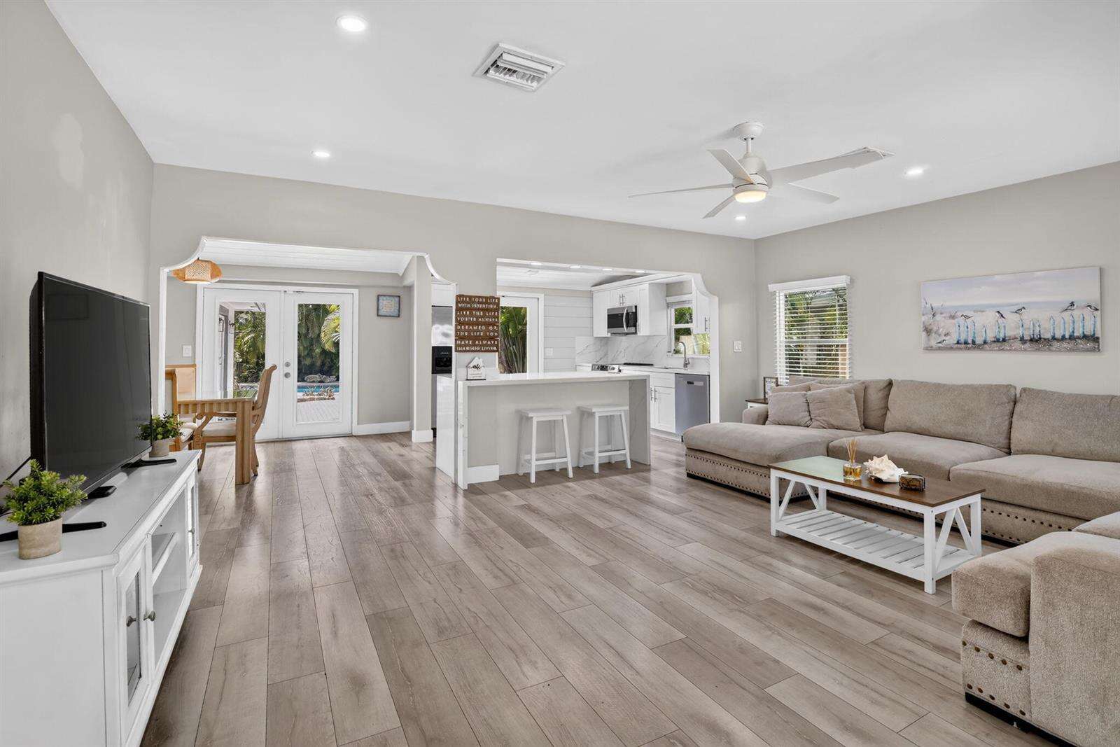 615 13th, Fort Lauderdale, FL 33304 - For Sale photo 7