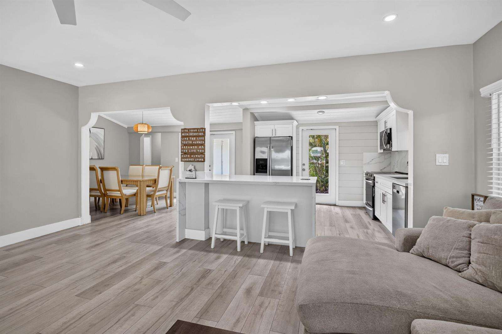 615 13th, Fort Lauderdale, FL 33304 - For Sale photo 9