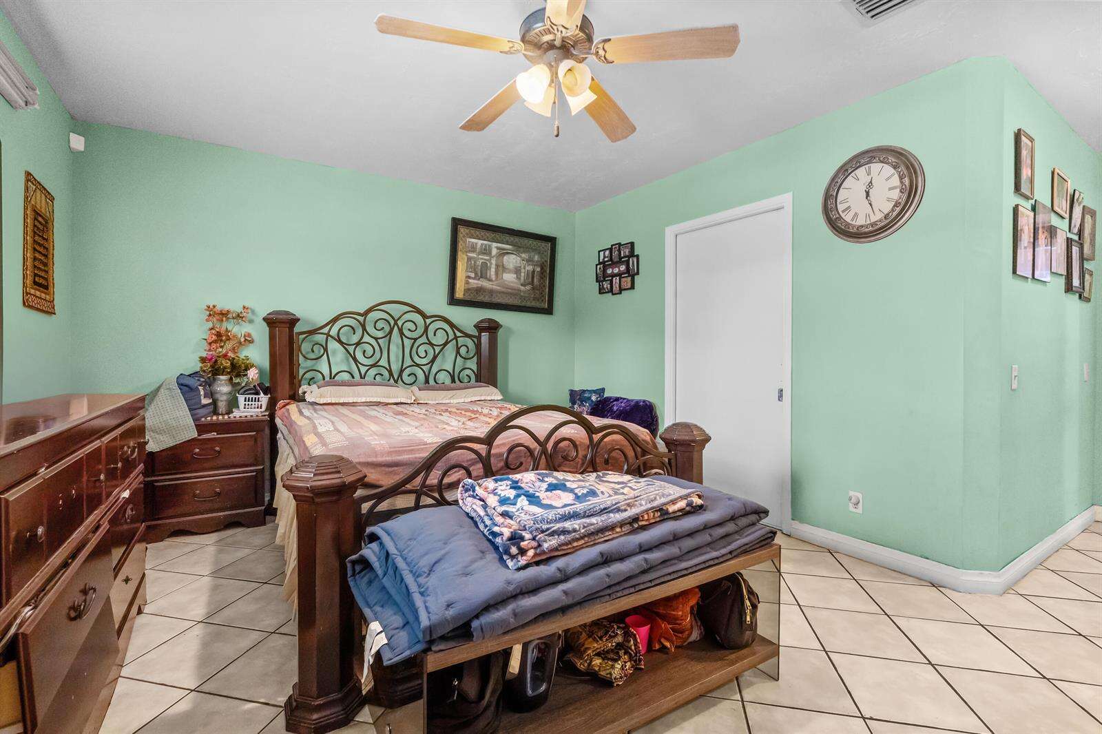 8460 15th, Pembroke Pines, FL 33024 - For Sale photo 12