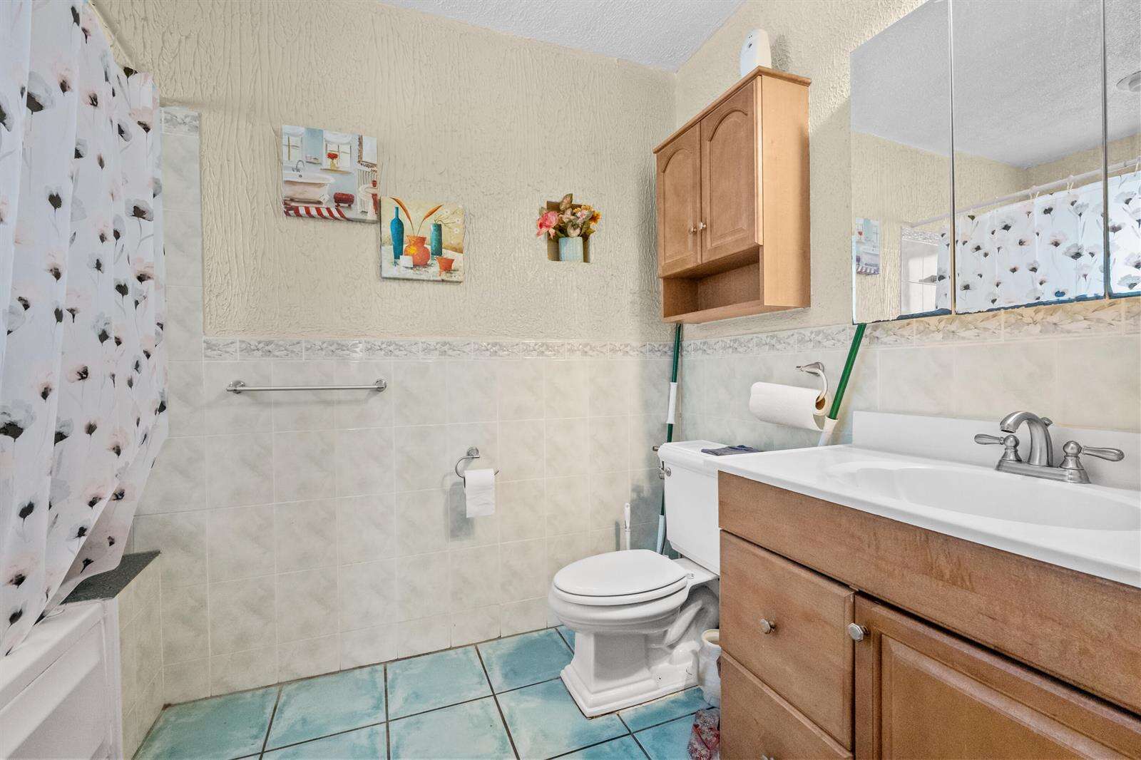 8460 15th, Pembroke Pines, FL 33024 - For Sale photo 15