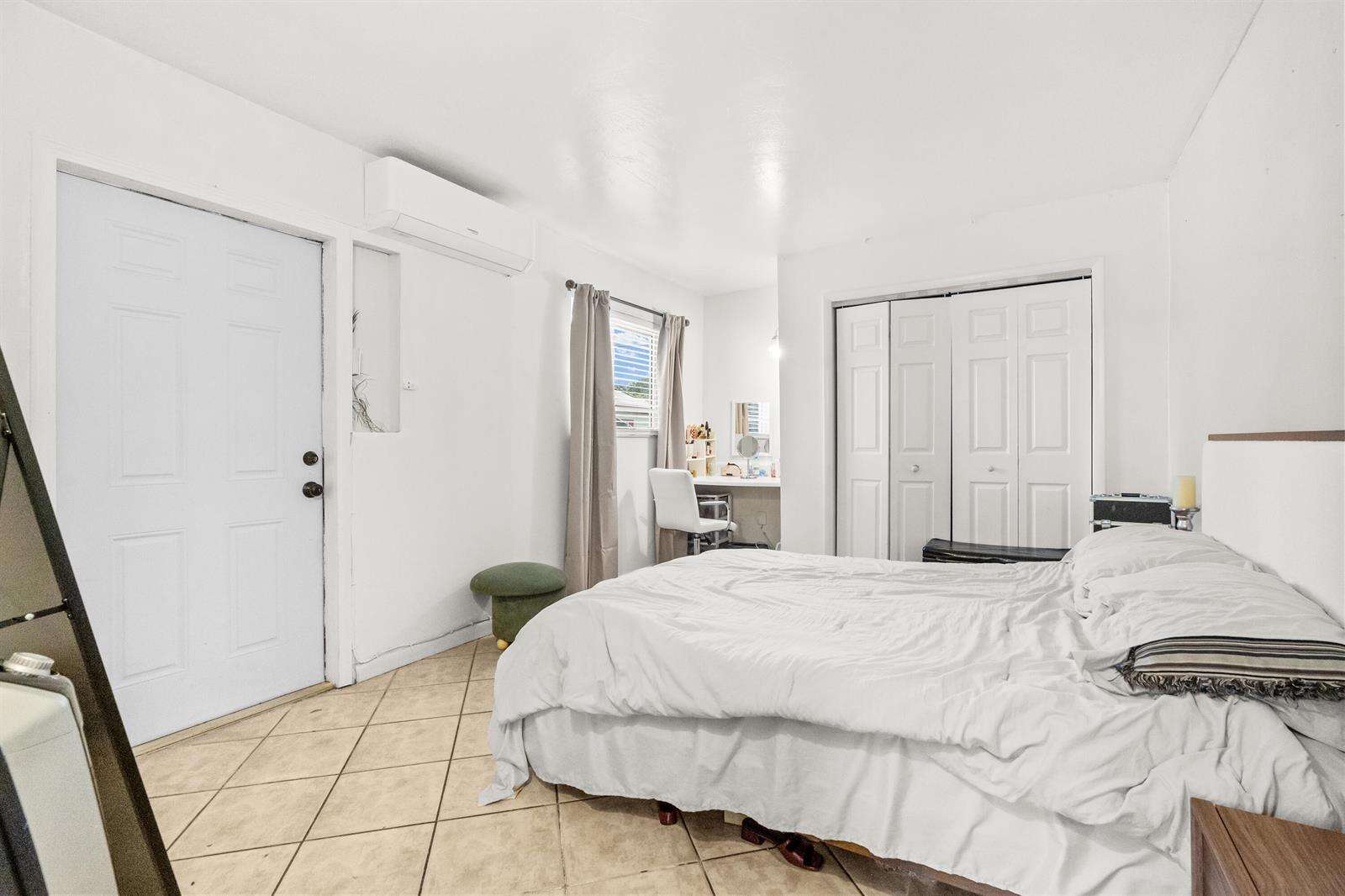 8460 15th, Pembroke Pines, FL 33024 - For Sale photo 17