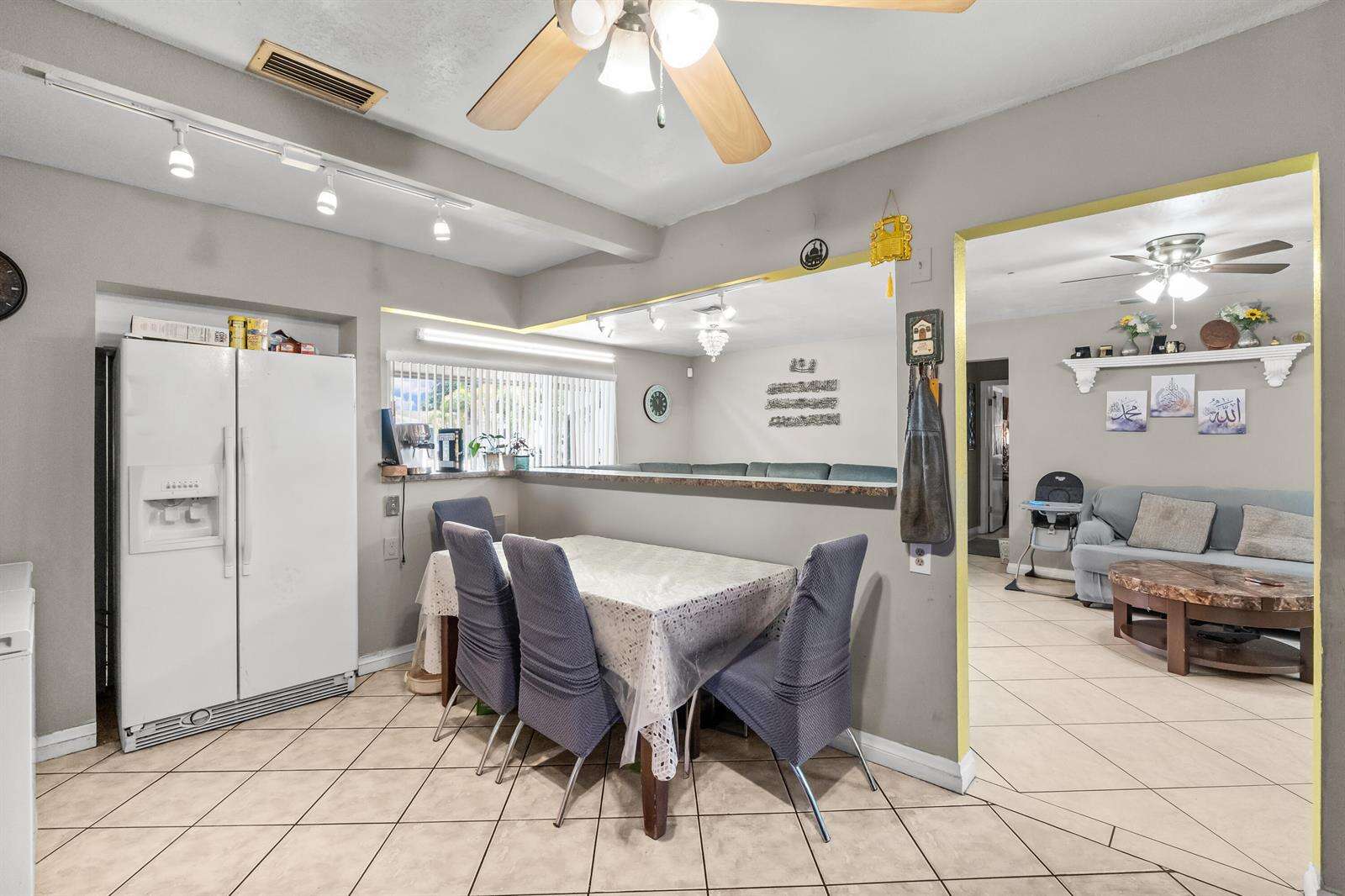 8460 15th, Pembroke Pines, FL 33024 - For Sale photo 9