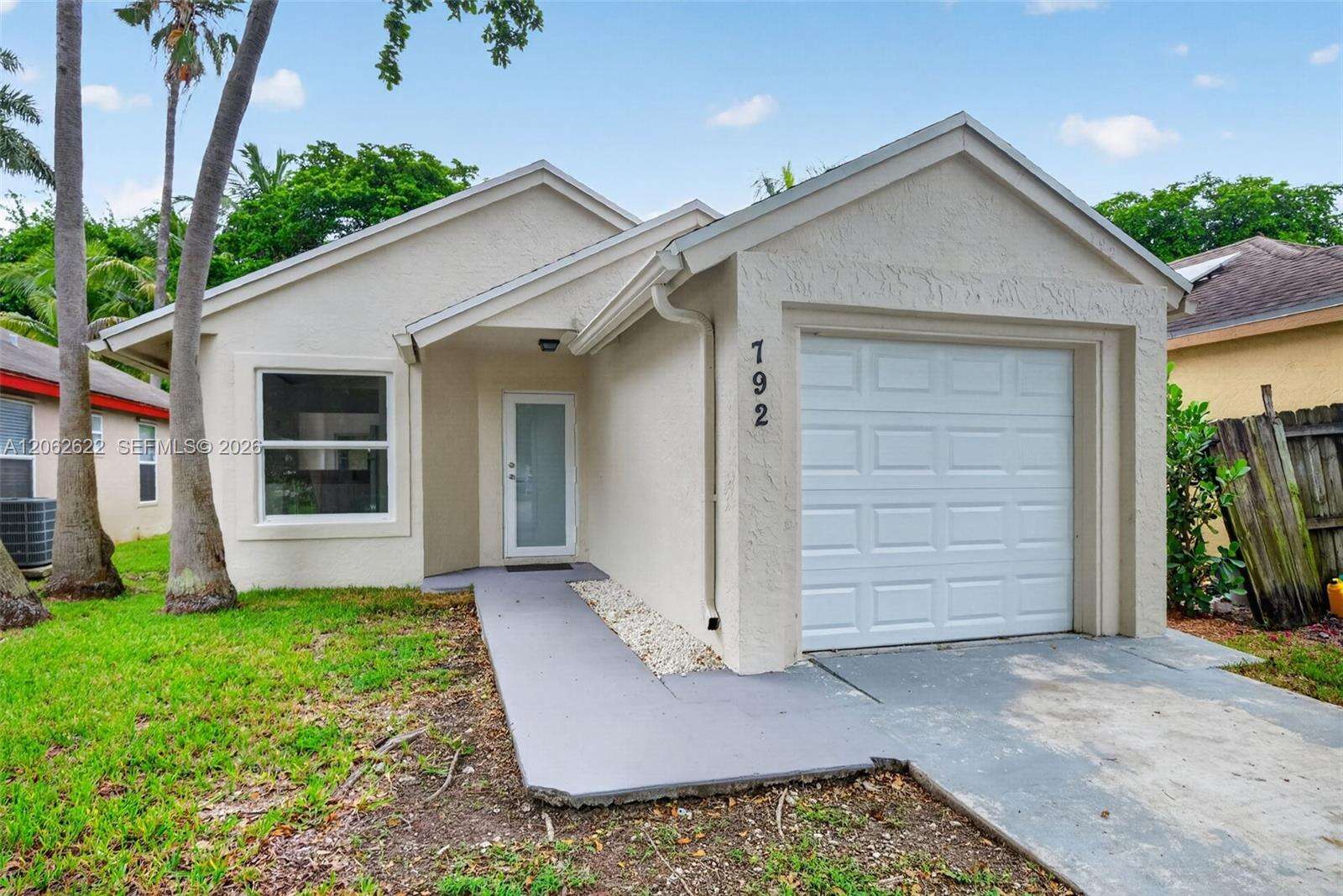 792 9th St, Florida City, FL 33034 - For Sale photo 2