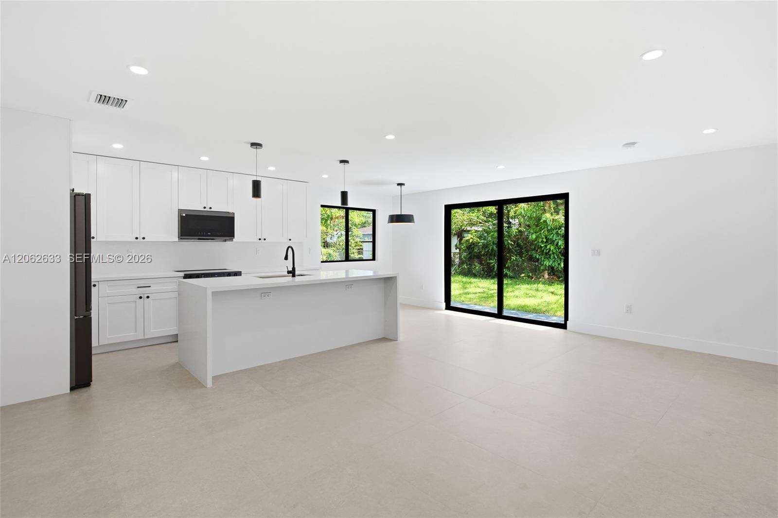 6421 59th Ave, South Miami, FL 33143 - For Sale photo 2