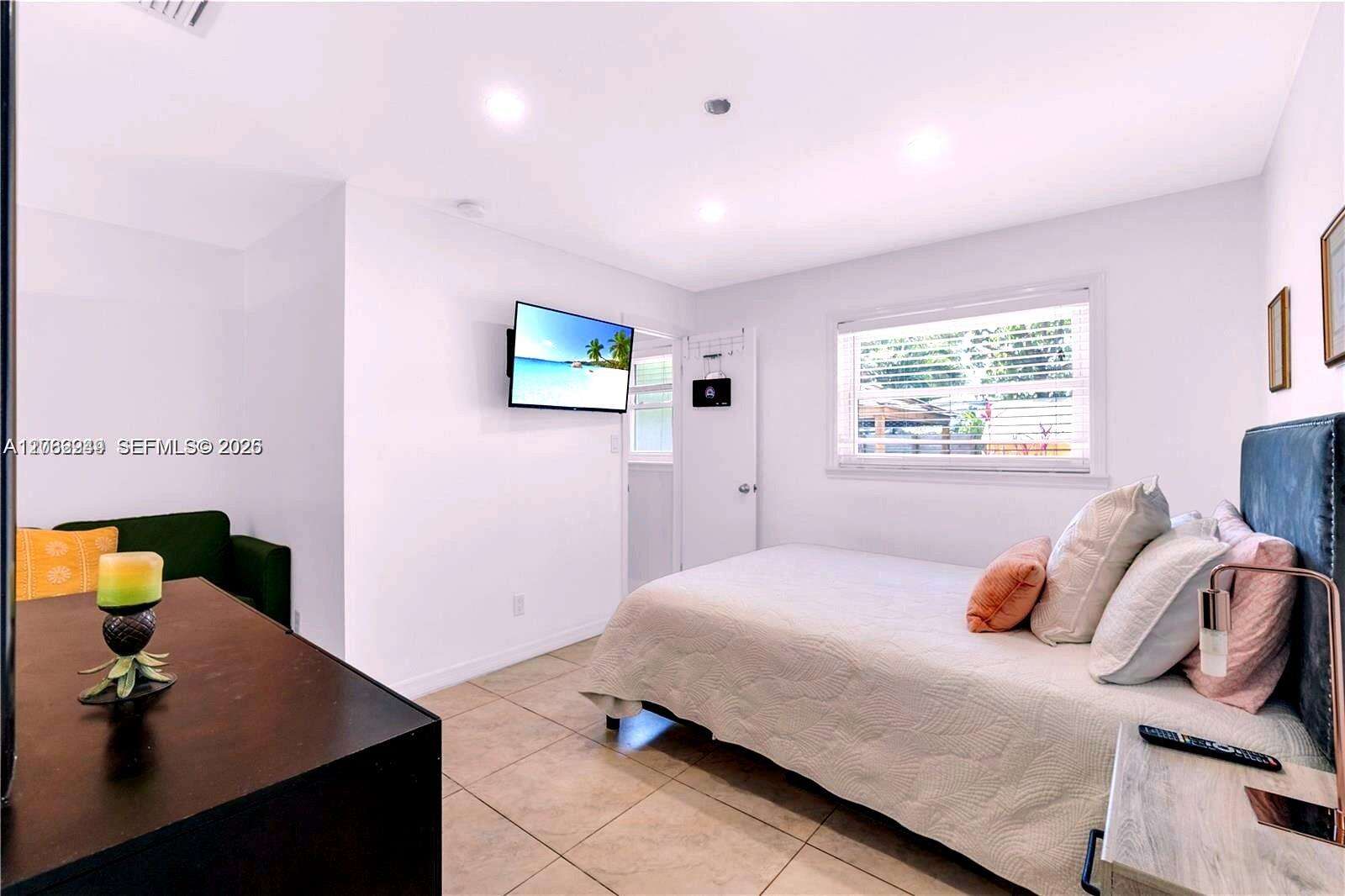 806 4th St, Hallandale Beach, FL 33009 - For Sale photo 15