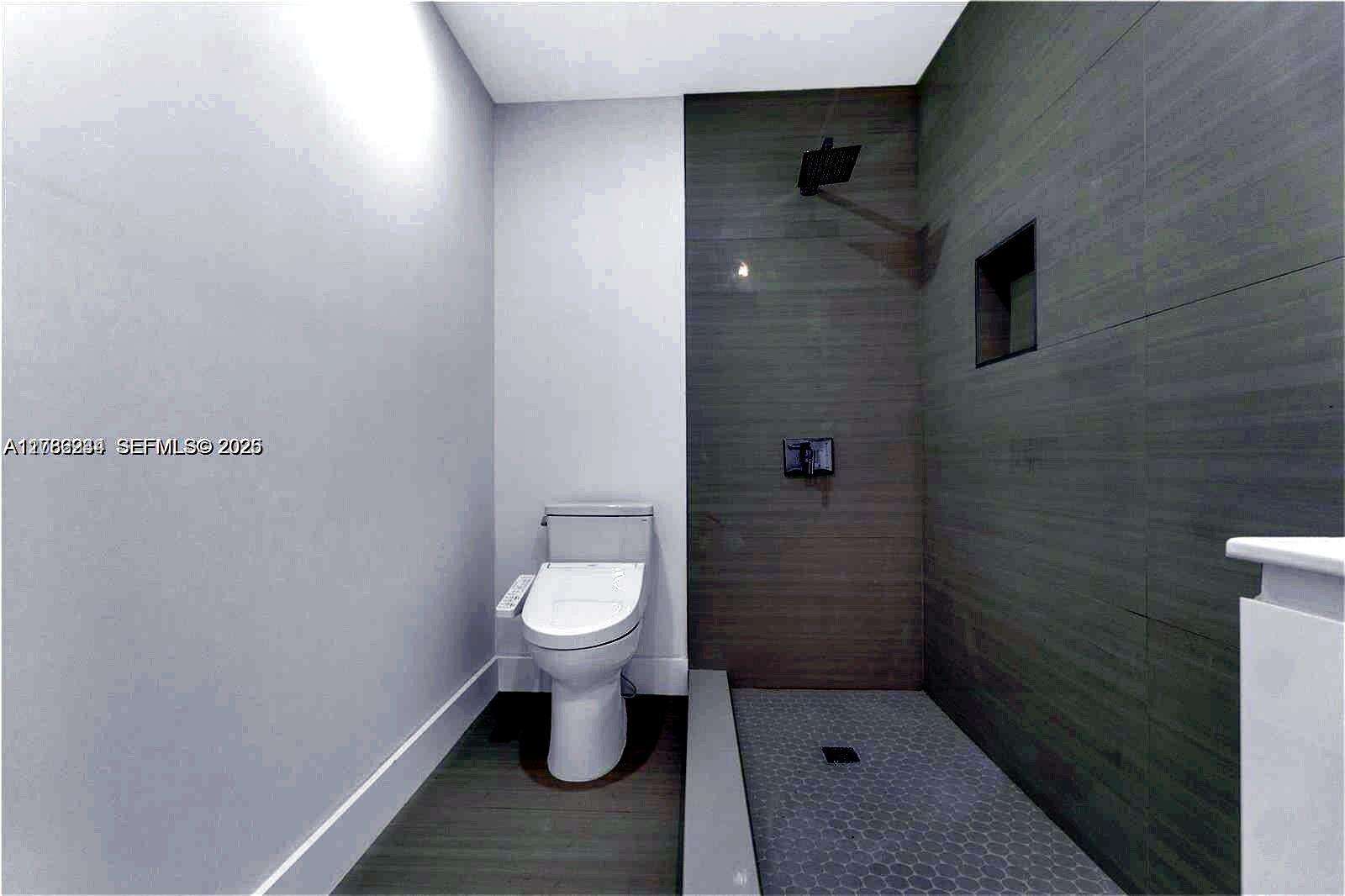 806 4th St, Hallandale Beach, FL 33009 - For Sale photo 16