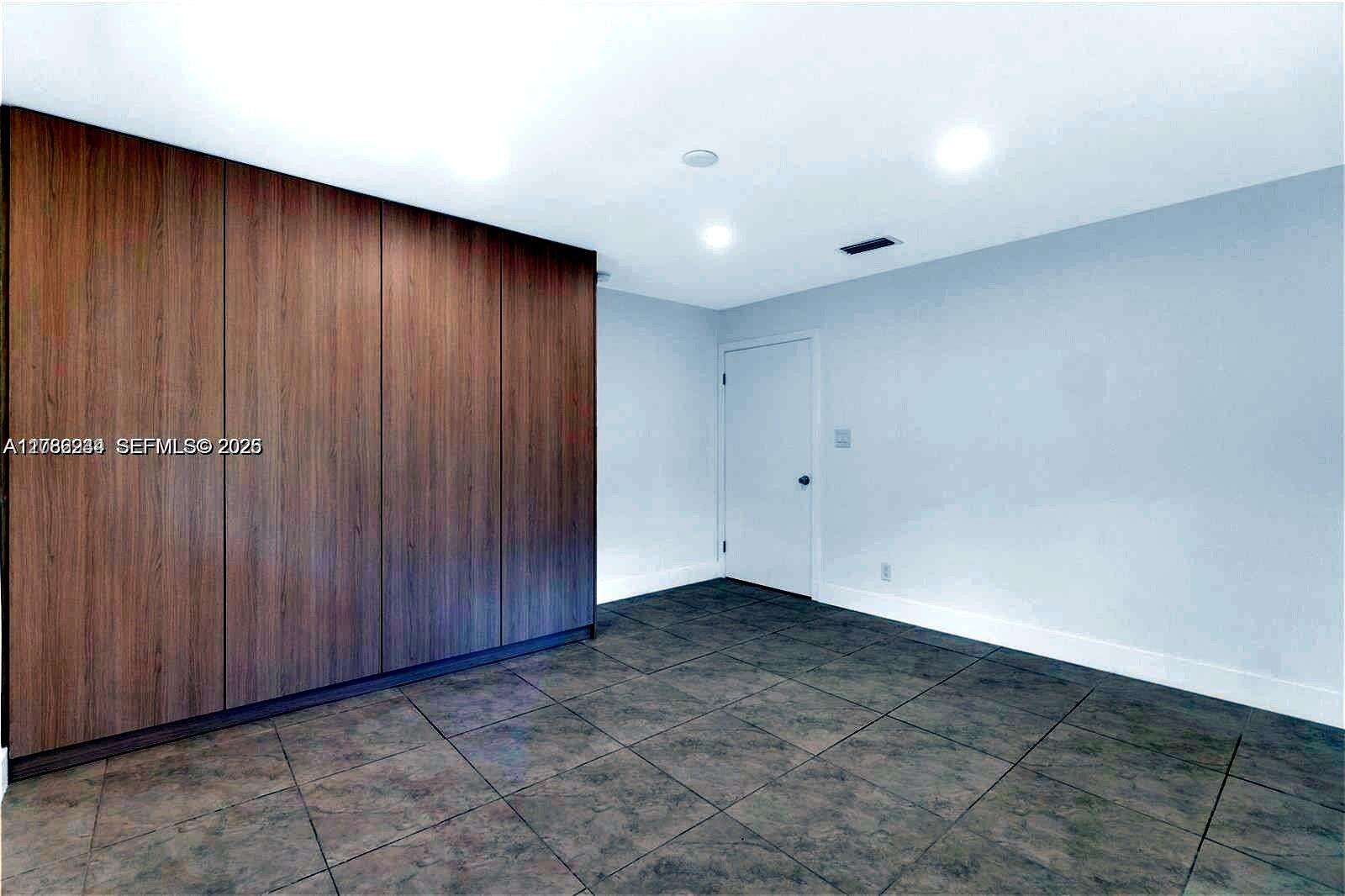 806 4th St, Hallandale Beach, FL 33009 - For Sale photo 17