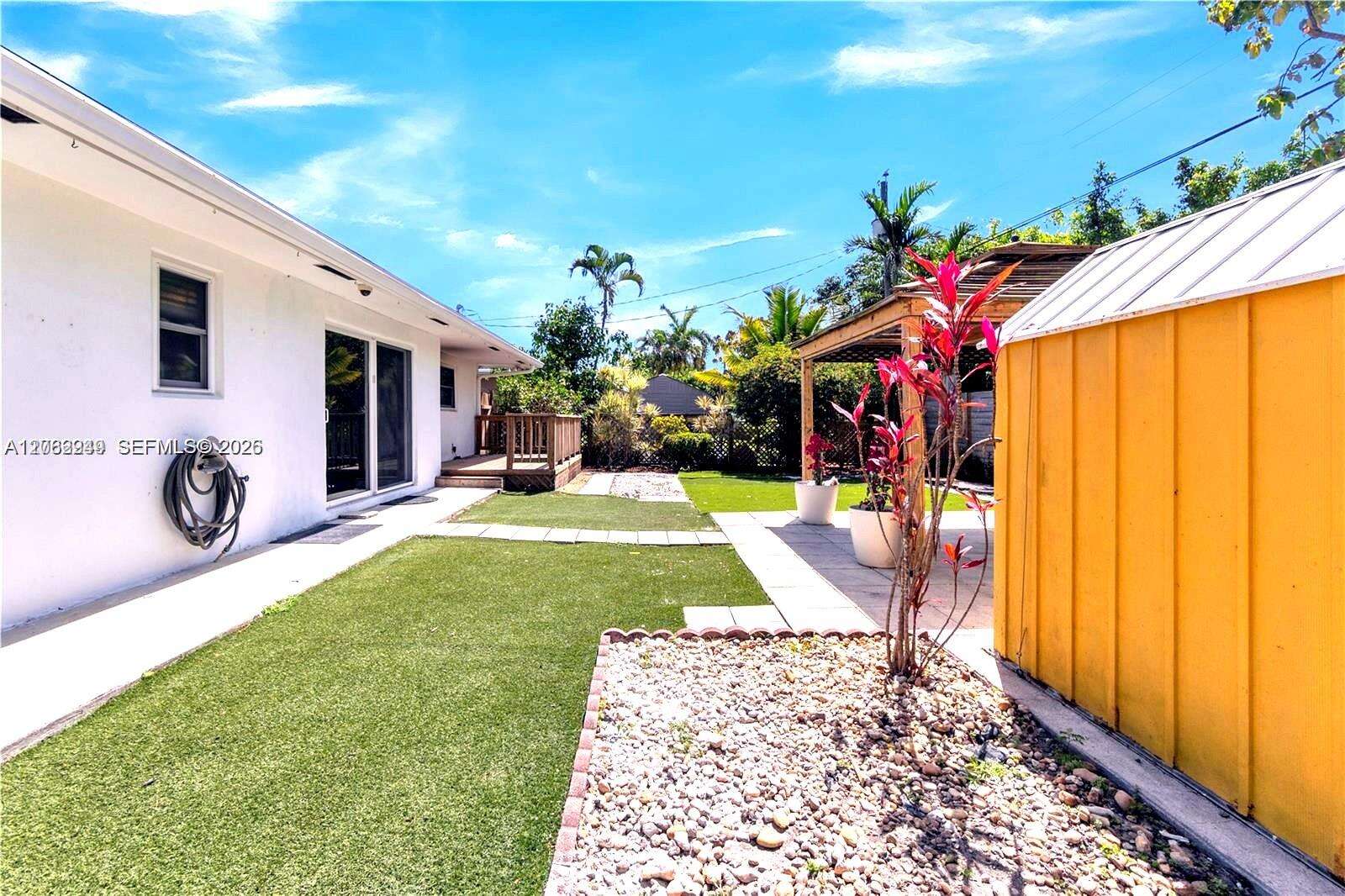 806 4th St, Hallandale Beach, FL 33009 - For Sale photo 25