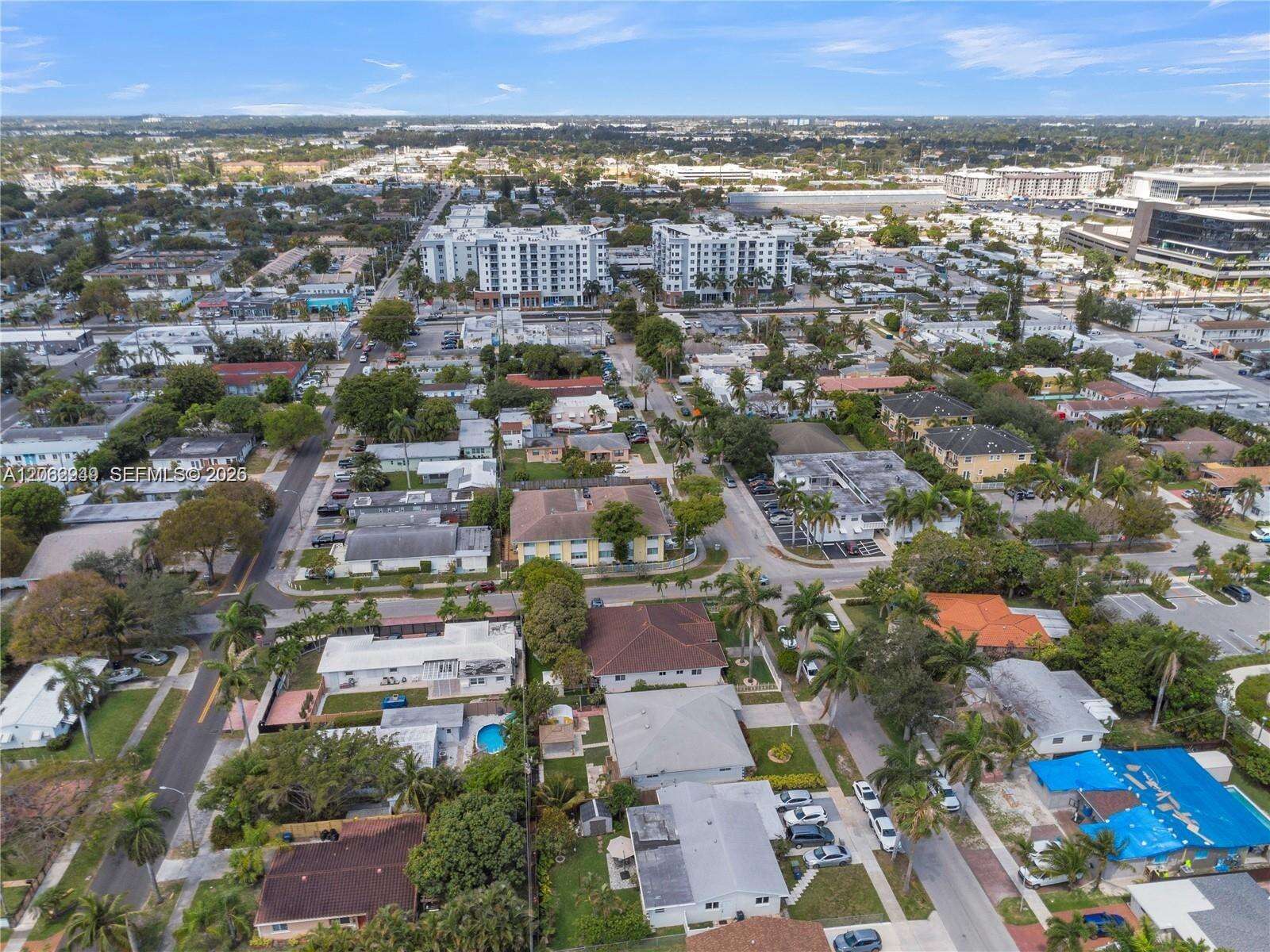 806 4th St, Hallandale Beach, FL 33009 - For Sale photo 33