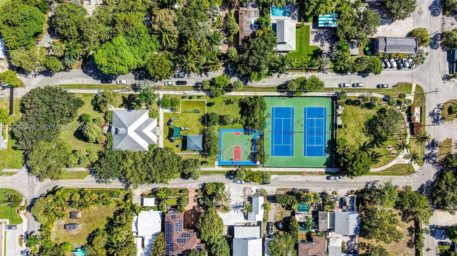 1004 5th Pl, Fort Lauderdale, FL 33312 - For Sale photo 196