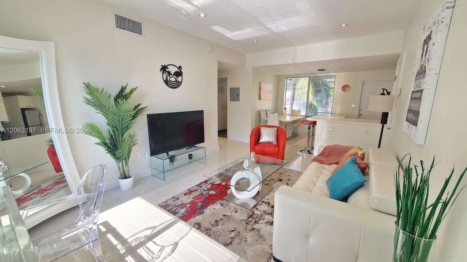 1620 Bay Rd, Miami Beach, FL 33139 - For Sale photo 2