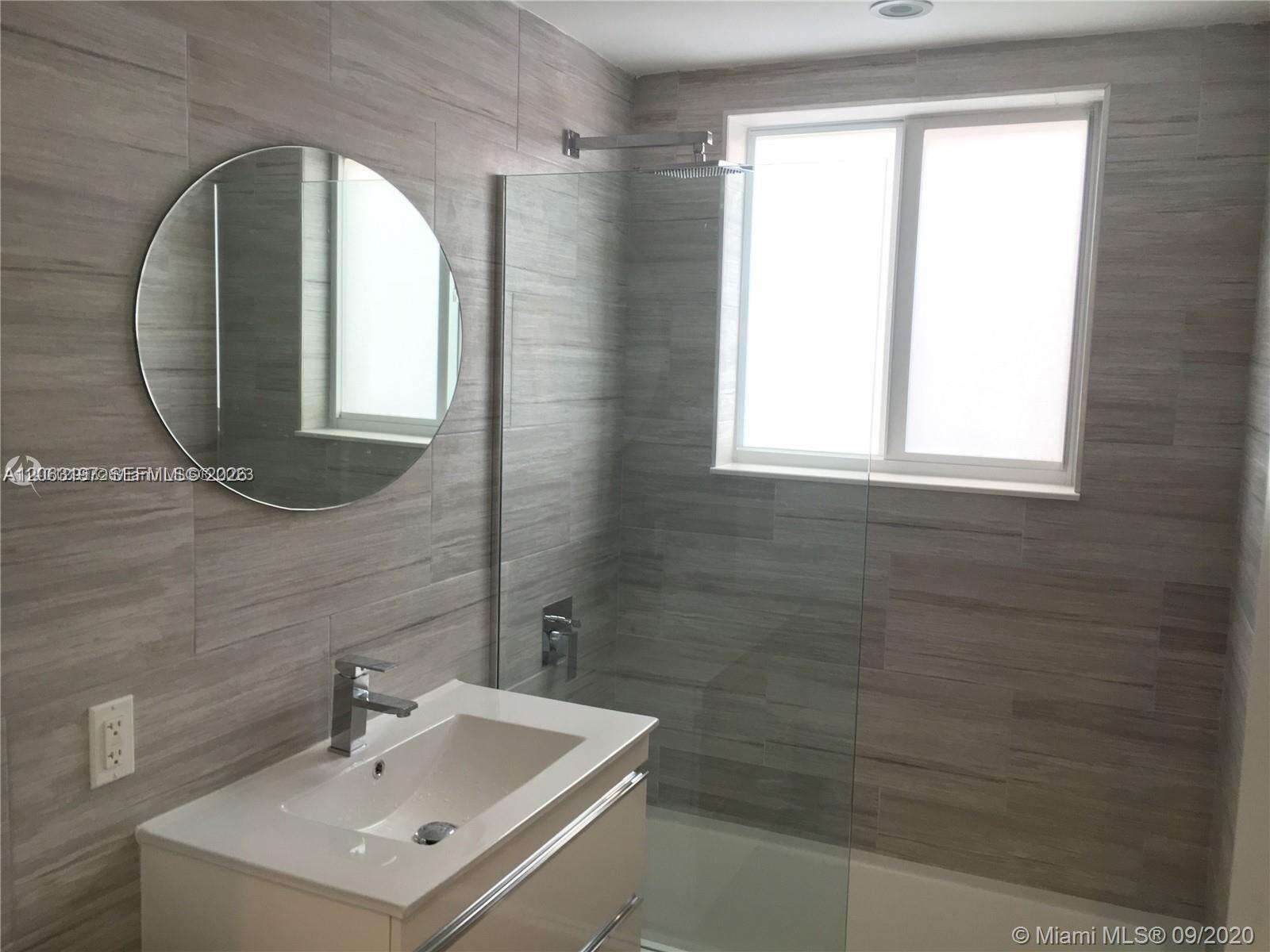 1620 Bay Rd, Miami Beach, FL 33139 - For Sale photo 5