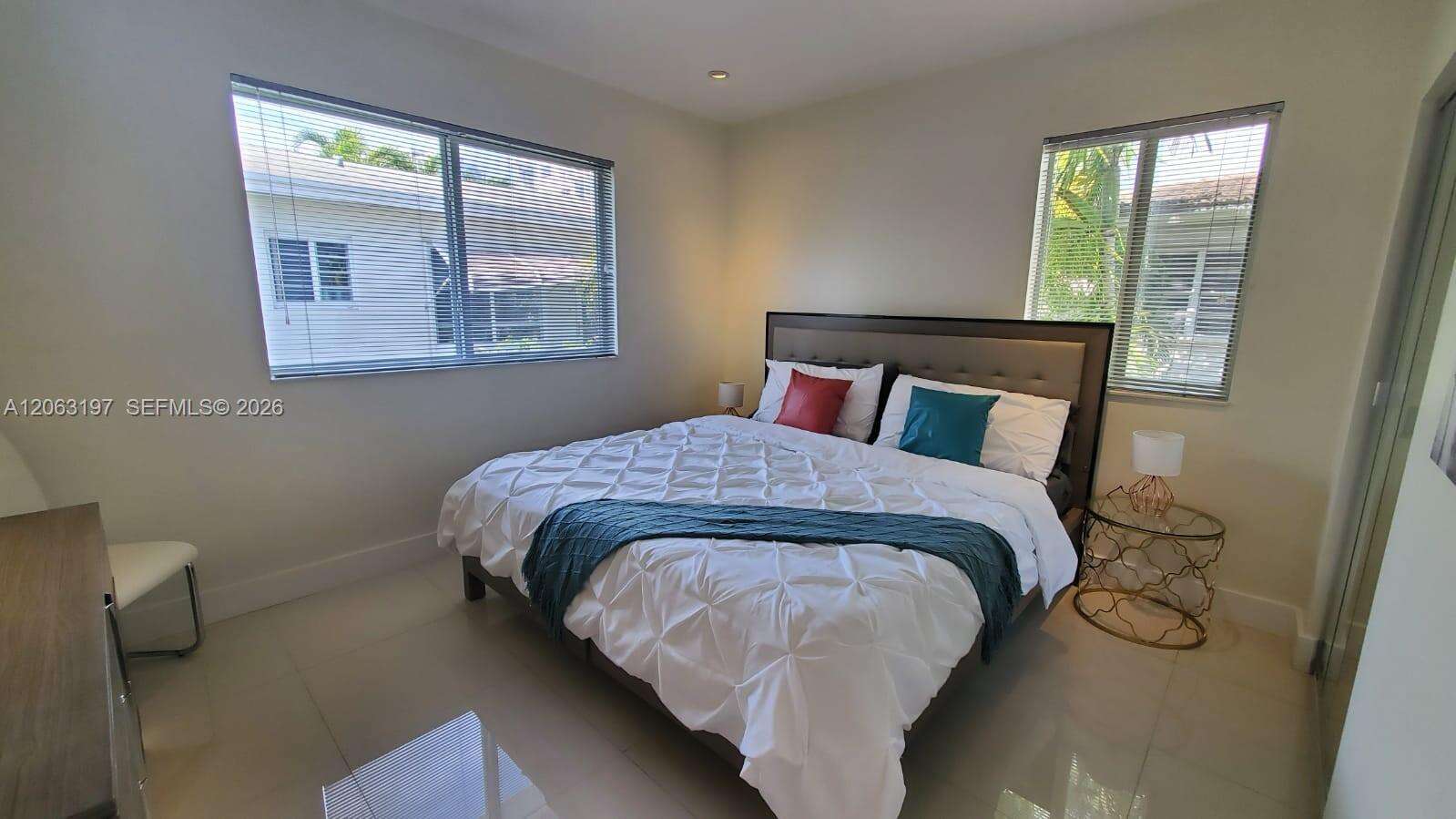 1620 Bay Rd, Miami Beach, FL 33139 - For Sale photo 7