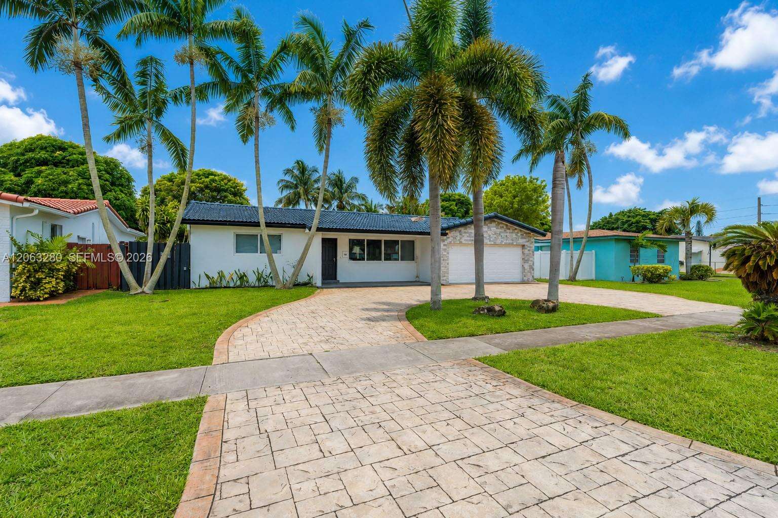 5424 Garfield St, Hollywood, FL 33021 - For Sale photo 2