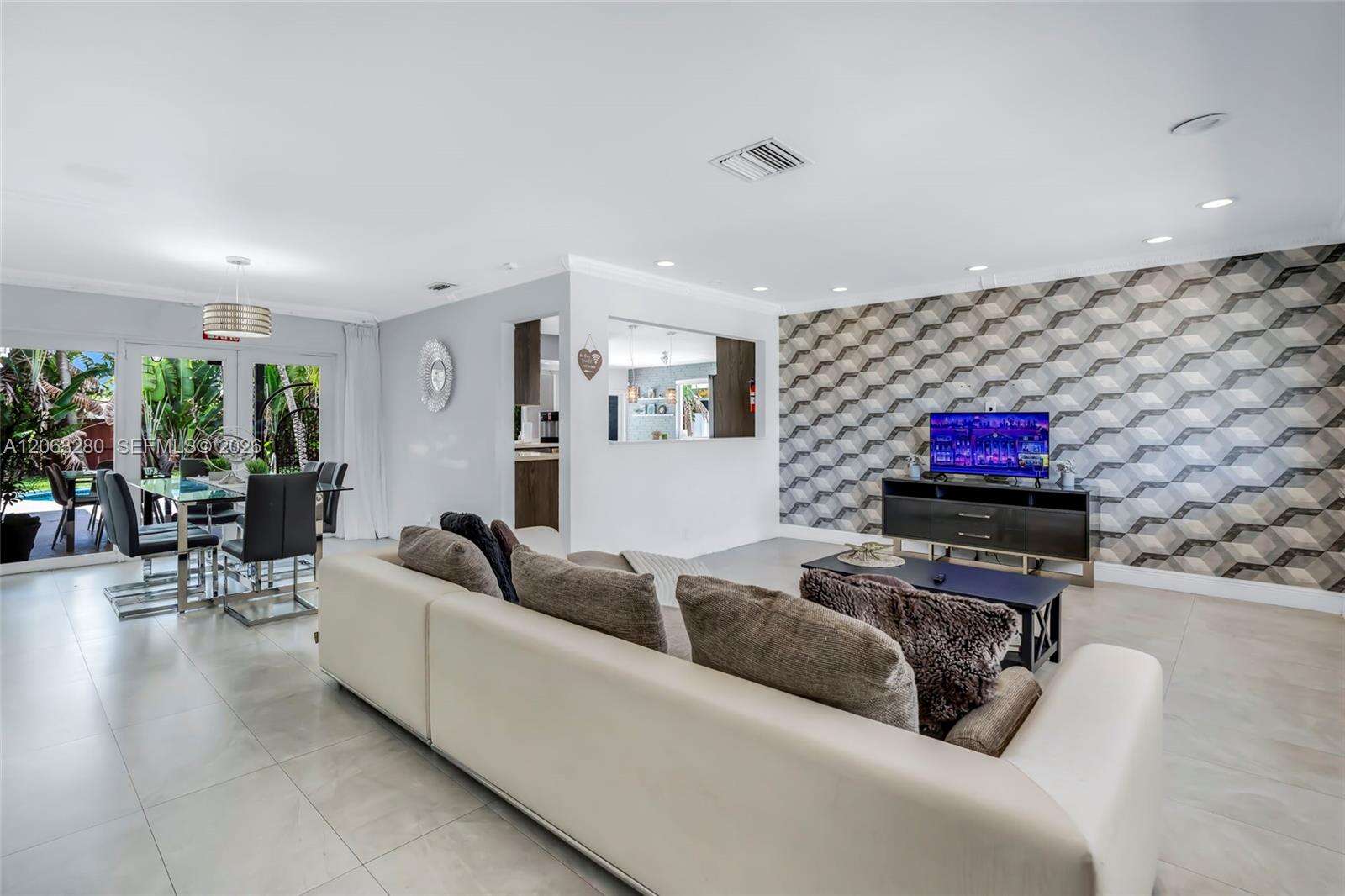 5424 Garfield St, Hollywood, FL 33021 - For Sale photo 9