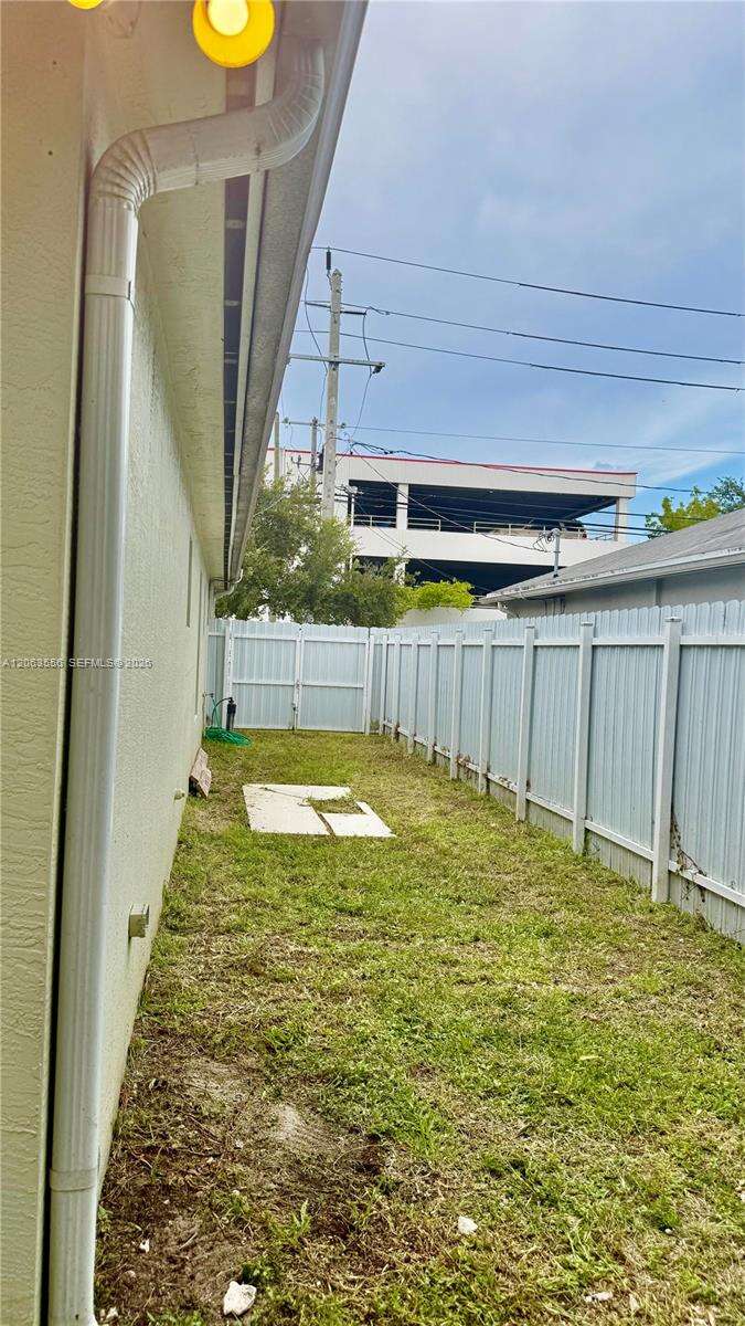 1018 Foster Rd, Hallandale Beach, FL 33009 - For Sale photo 26