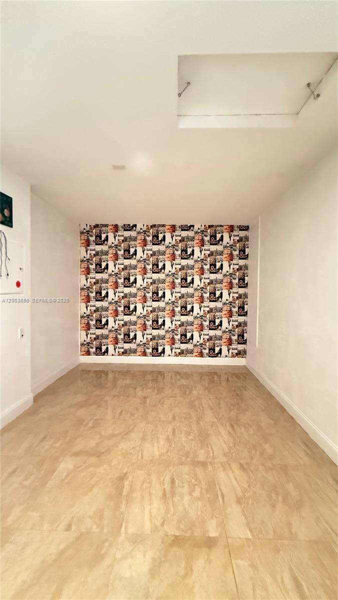 1018 Foster Rd, Hallandale Beach, FL 33009 - For Sale photo 7