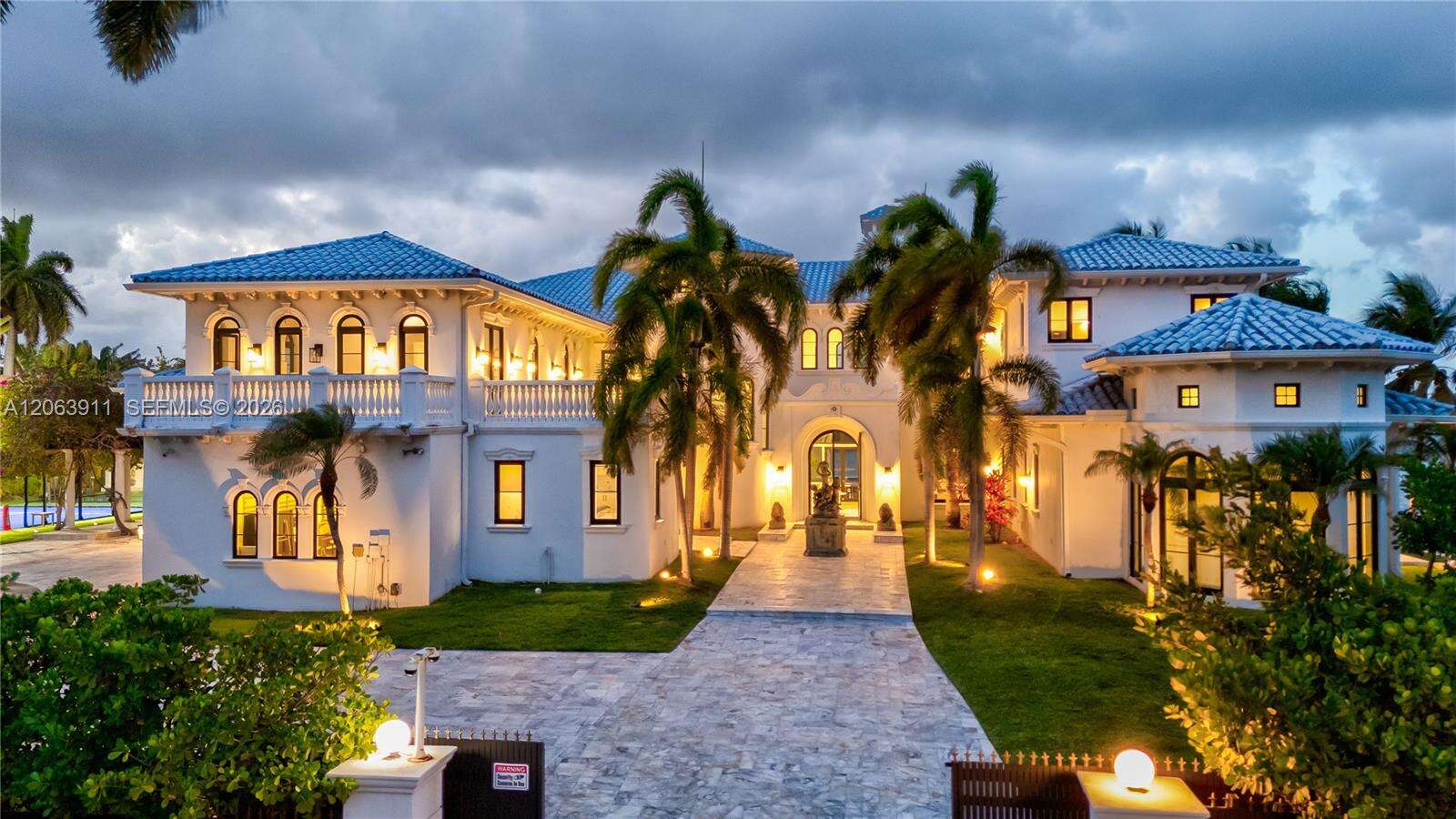900 Northlake Dr, Hollywood, FL 33019 - For Sale photo 12