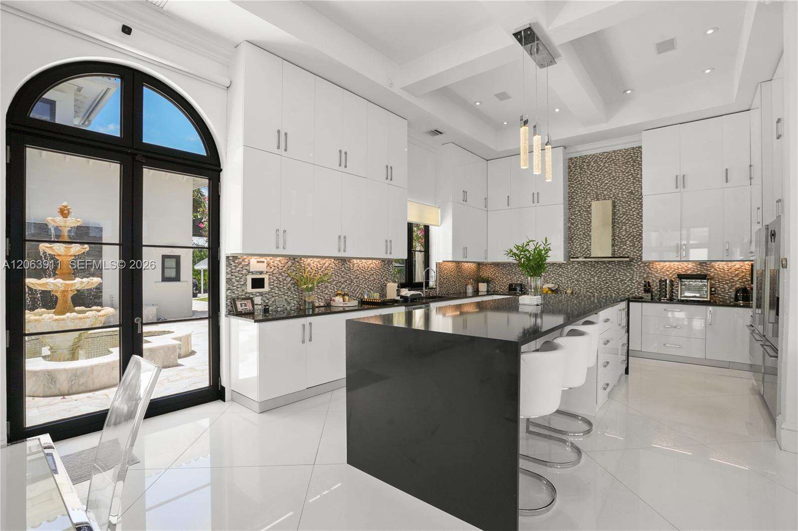900 Northlake Dr, Hollywood, FL 33019 - For Sale photo 32