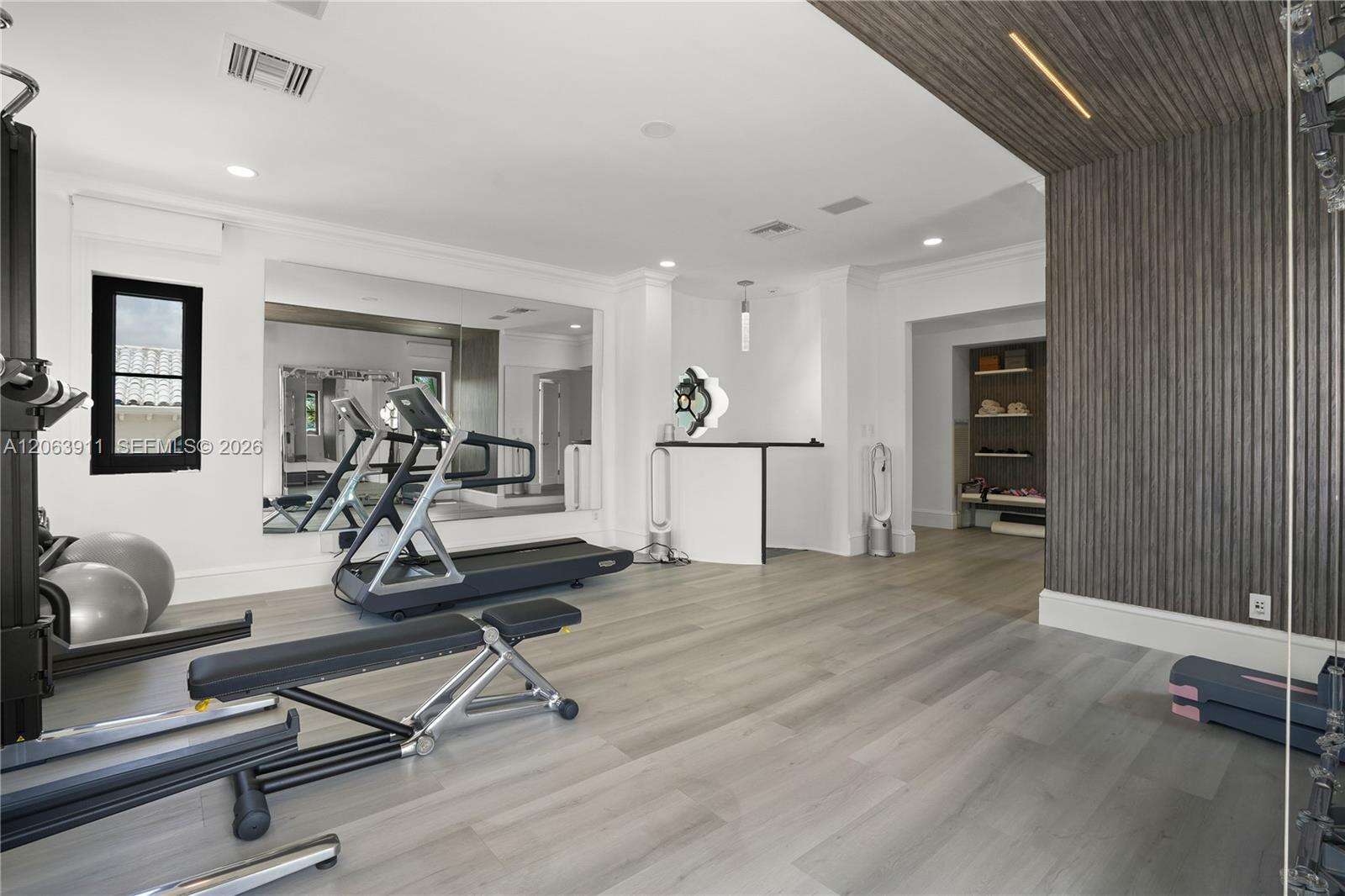 900 Northlake Dr, Hollywood, FL 33019 - For Sale photo 39