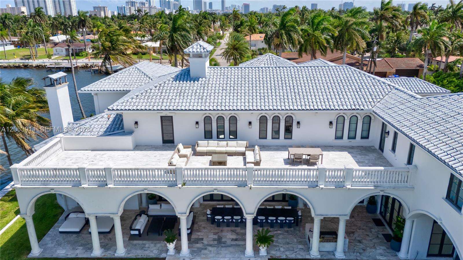 900 Northlake Dr, Hollywood, FL 33019 - For Sale photo 6