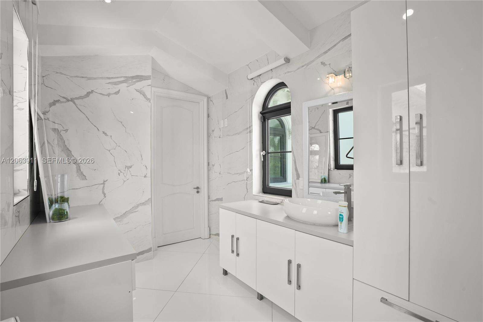 900 Northlake Dr, Hollywood, FL 33019 - For Sale photo 60