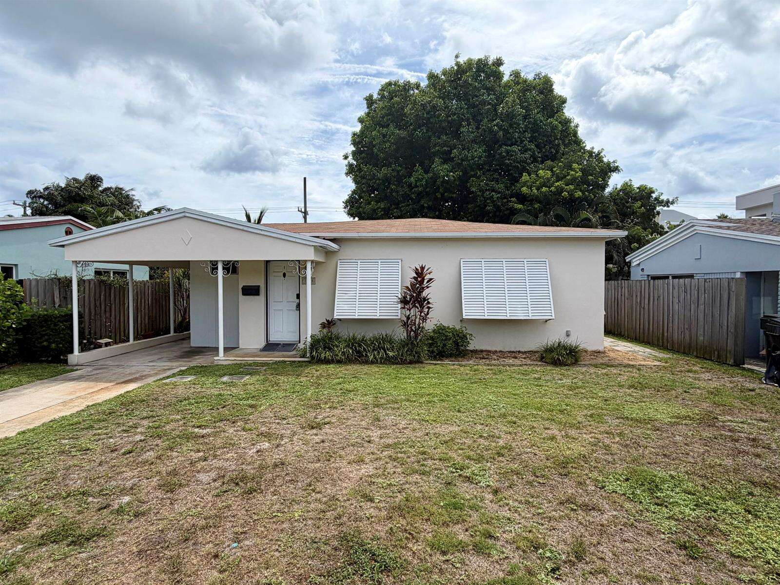 1228 13th, Fort Lauderdale, FL 33304 - For Sale photo 2