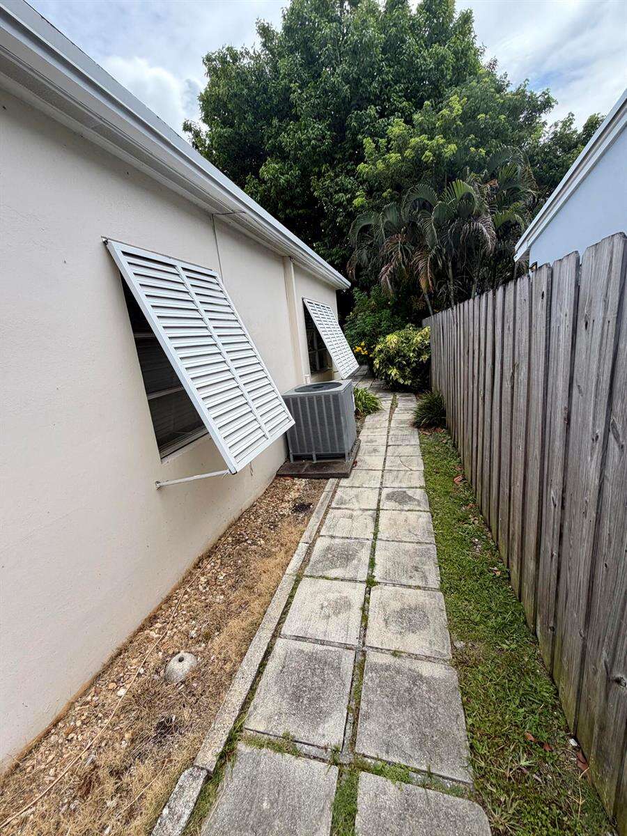 1228 13th, Fort Lauderdale, FL 33304 - For Sale photo 4