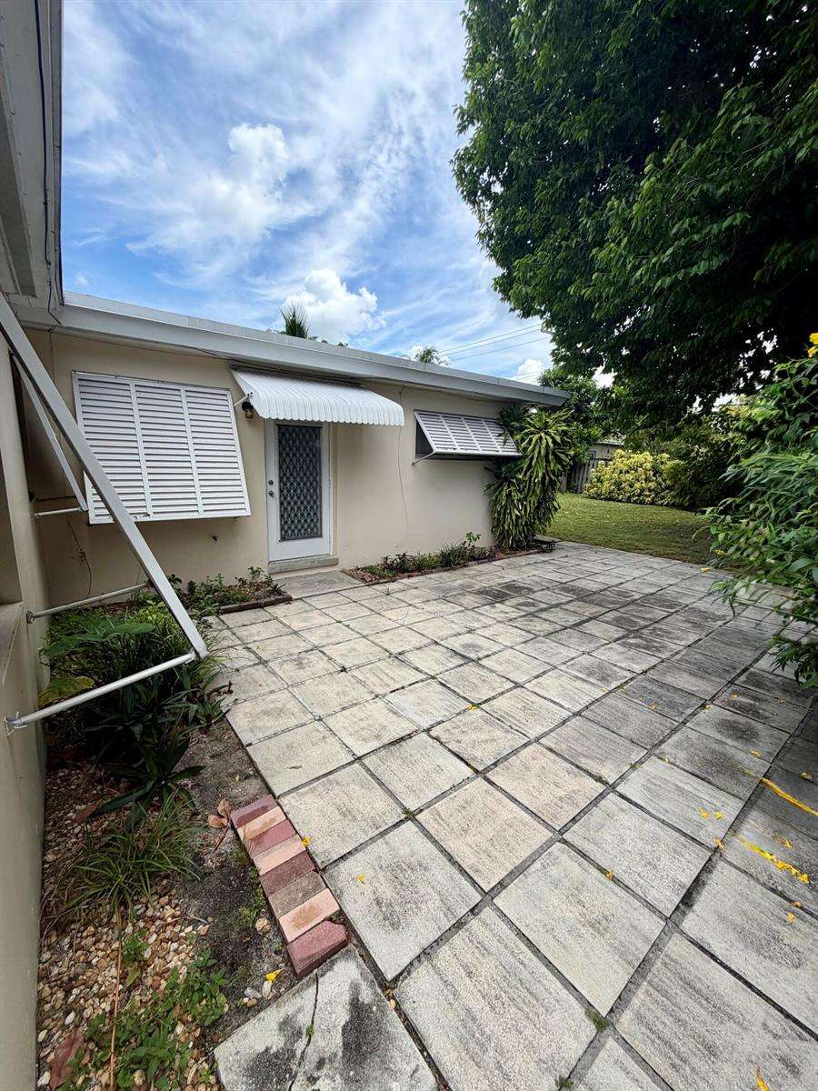 1228 13th, Fort Lauderdale, FL 33304 - For Sale photo 5