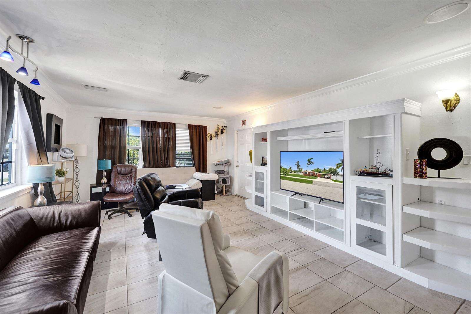 1302 23rd, Hollywood, FL 33020 - For Sale photo 4