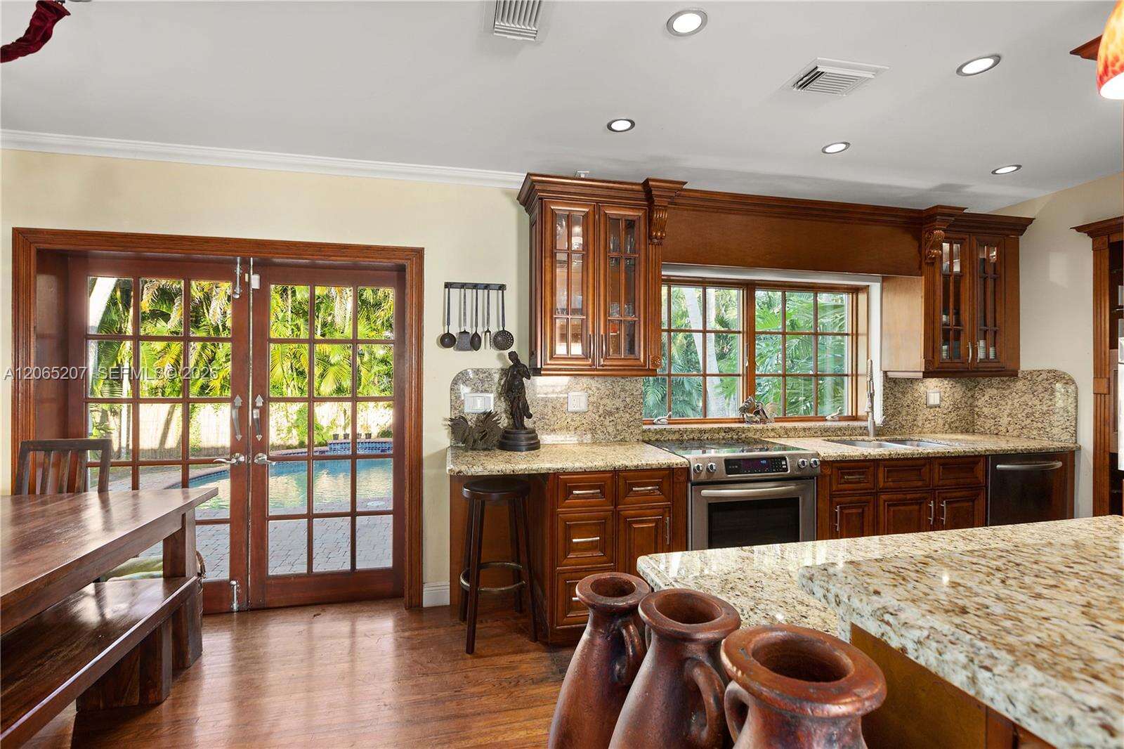 6315 Maynada St, Coral Gables, FL 33146 - For Sale photo 13