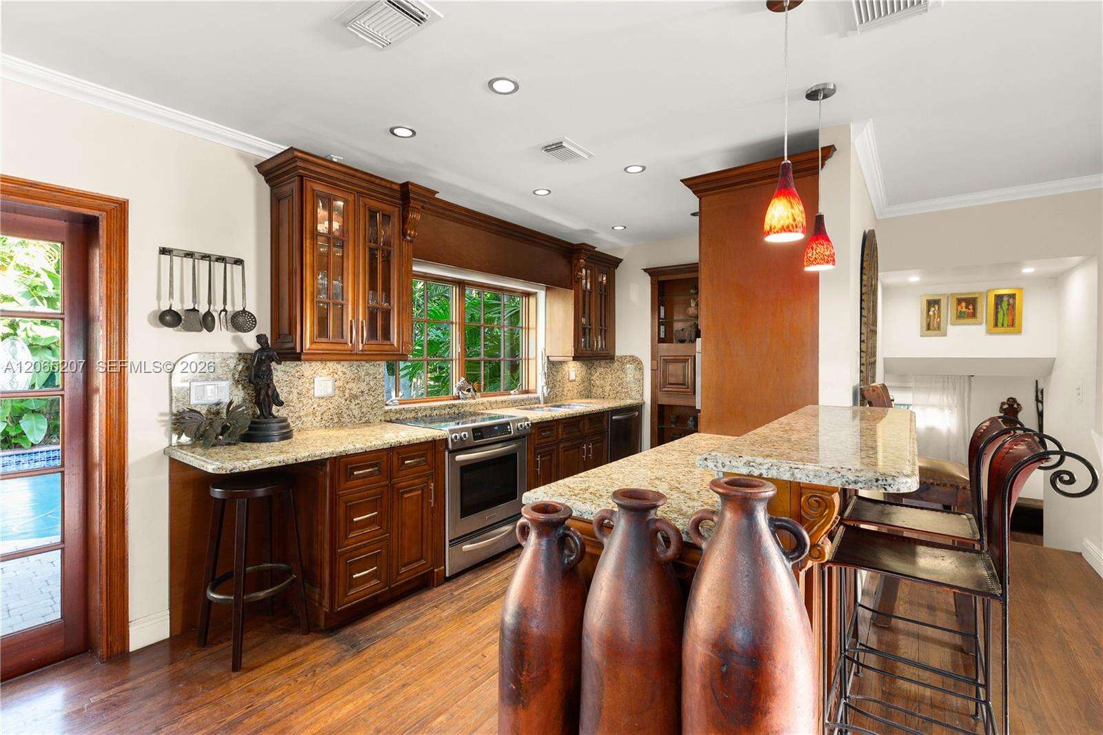6315 Maynada St, Coral Gables, FL 33146 - For Sale photo 10