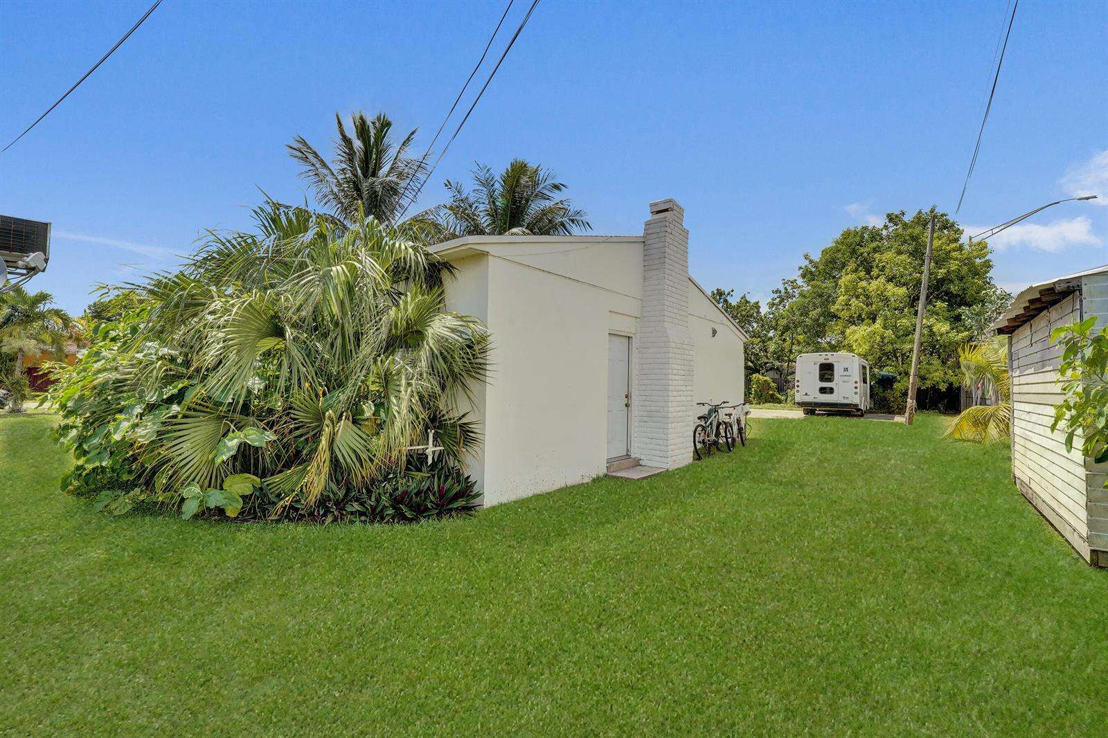 2901 Fletcher, Hollywood, FL 33020 - For Sale photo 11