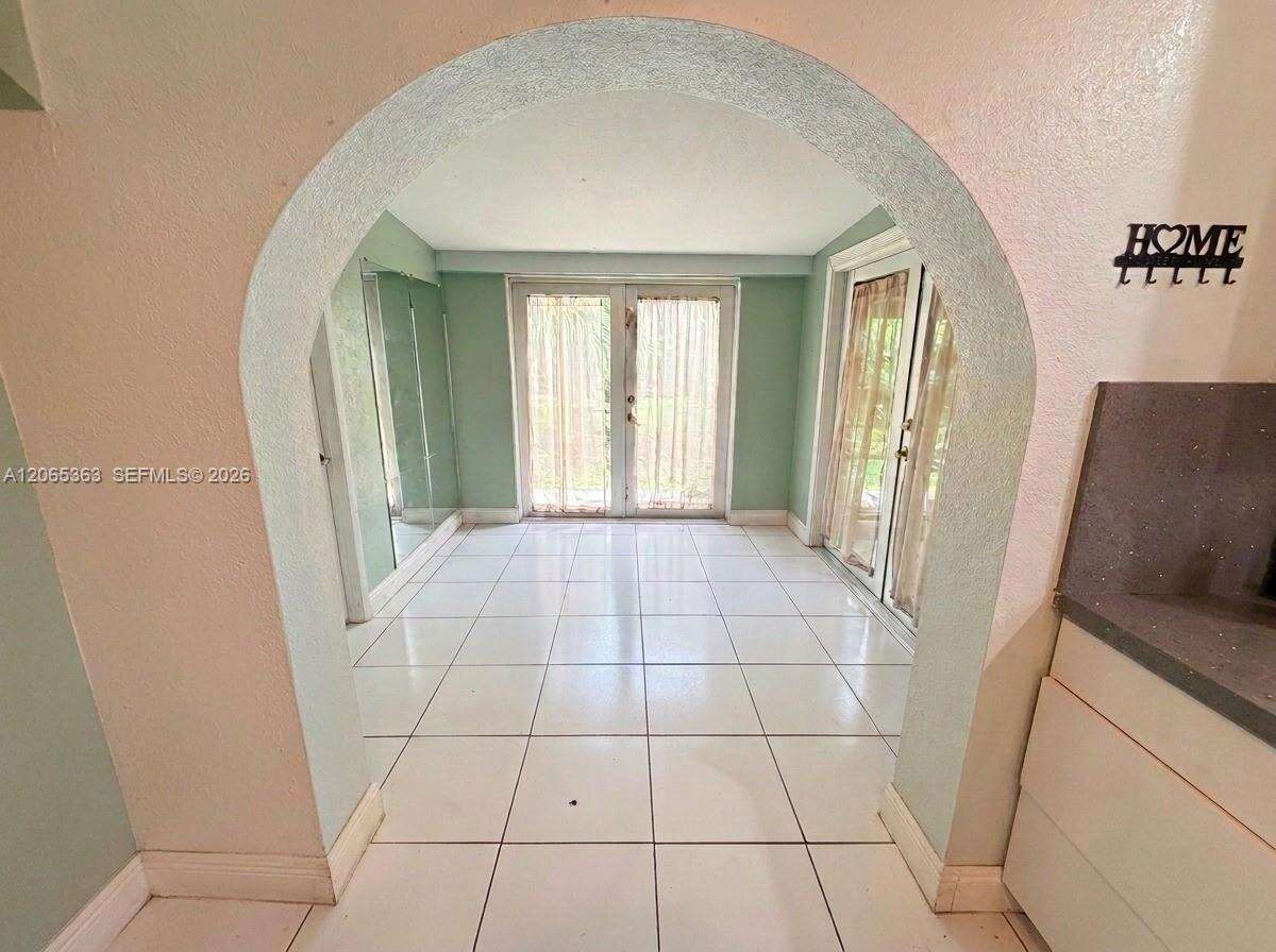 6831 Farragut St, Hollywood, FL 33024 - For Sale photo 4