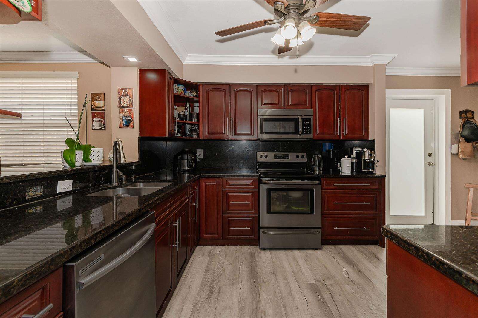 1820 46th, Hollywood, FL 33021 - For Sale photo 7