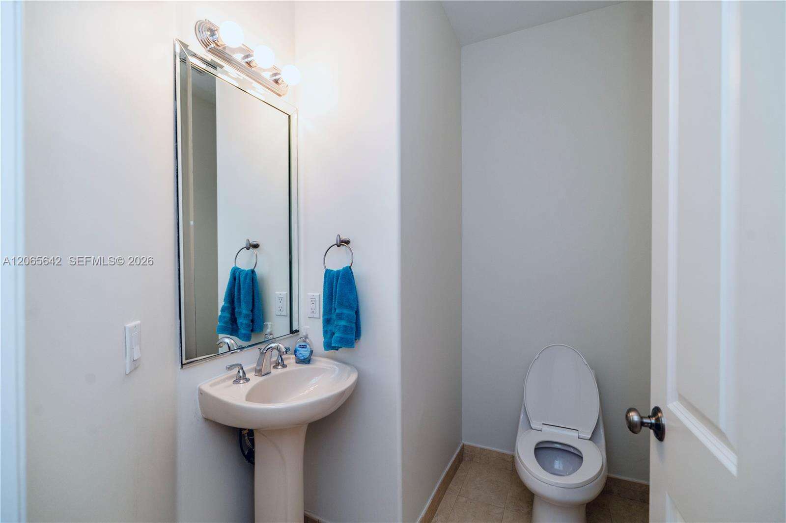2823 Poinciana Cir, Cooper City, FL 33026 - For Sale photo 27