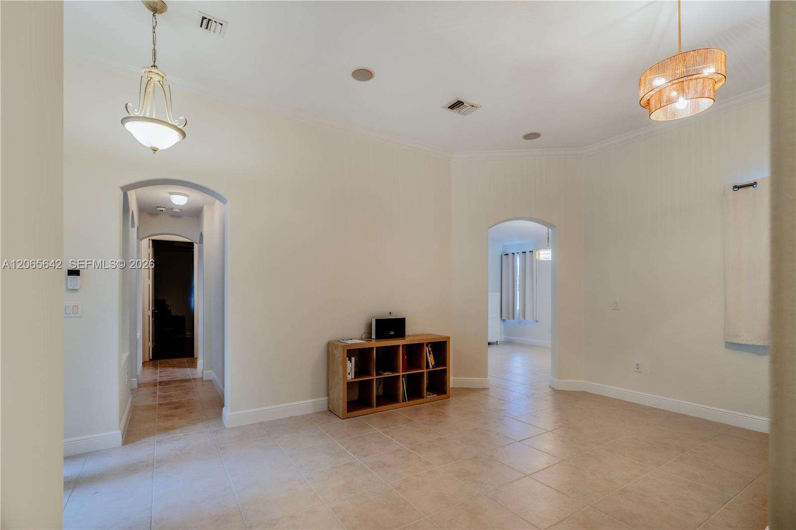 2823 Poinciana Cir, Cooper City, FL 33026 - For Sale photo 4