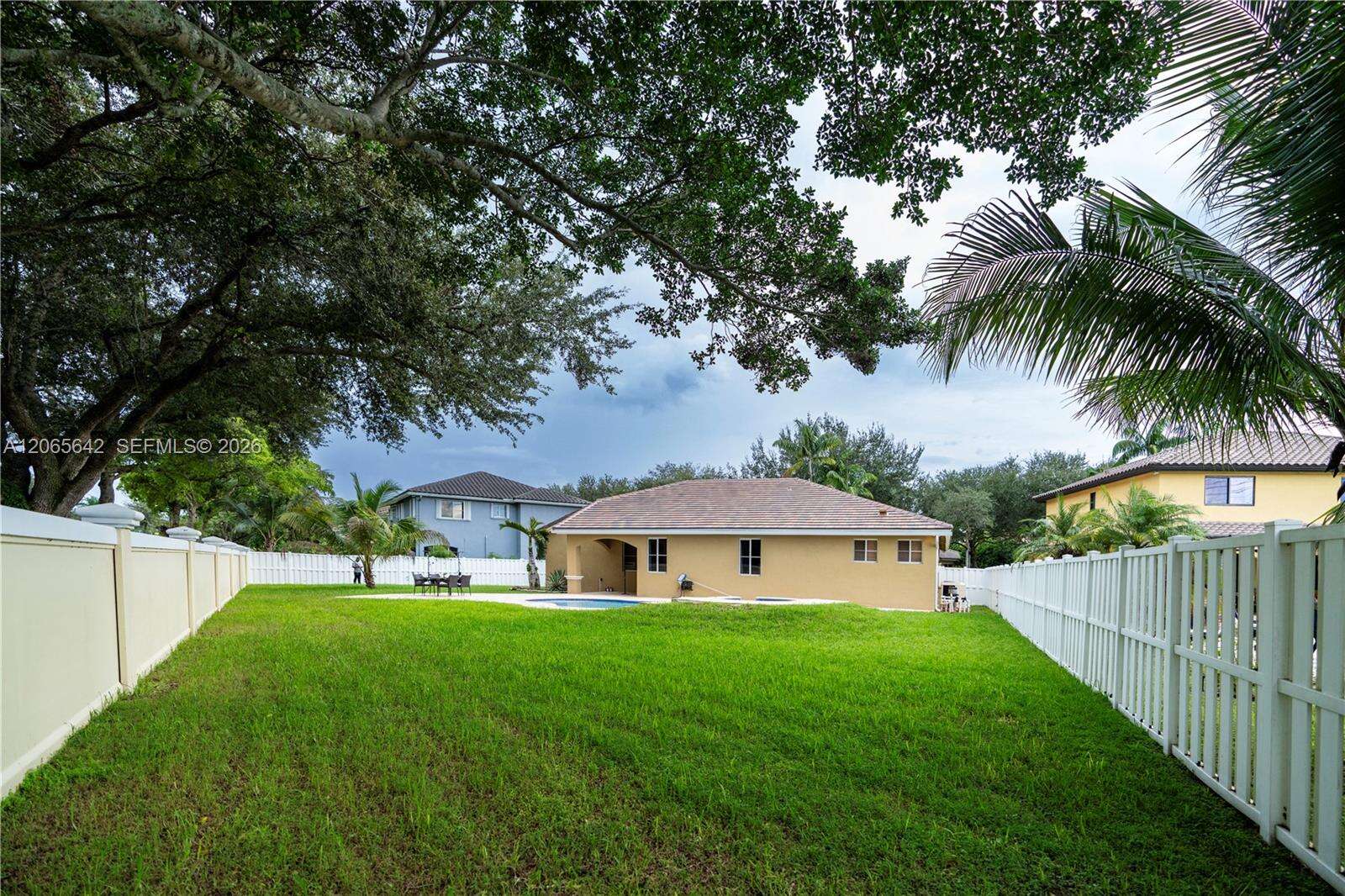 2823 Poinciana Cir, Cooper City, FL 33026 - For Sale photo 32
