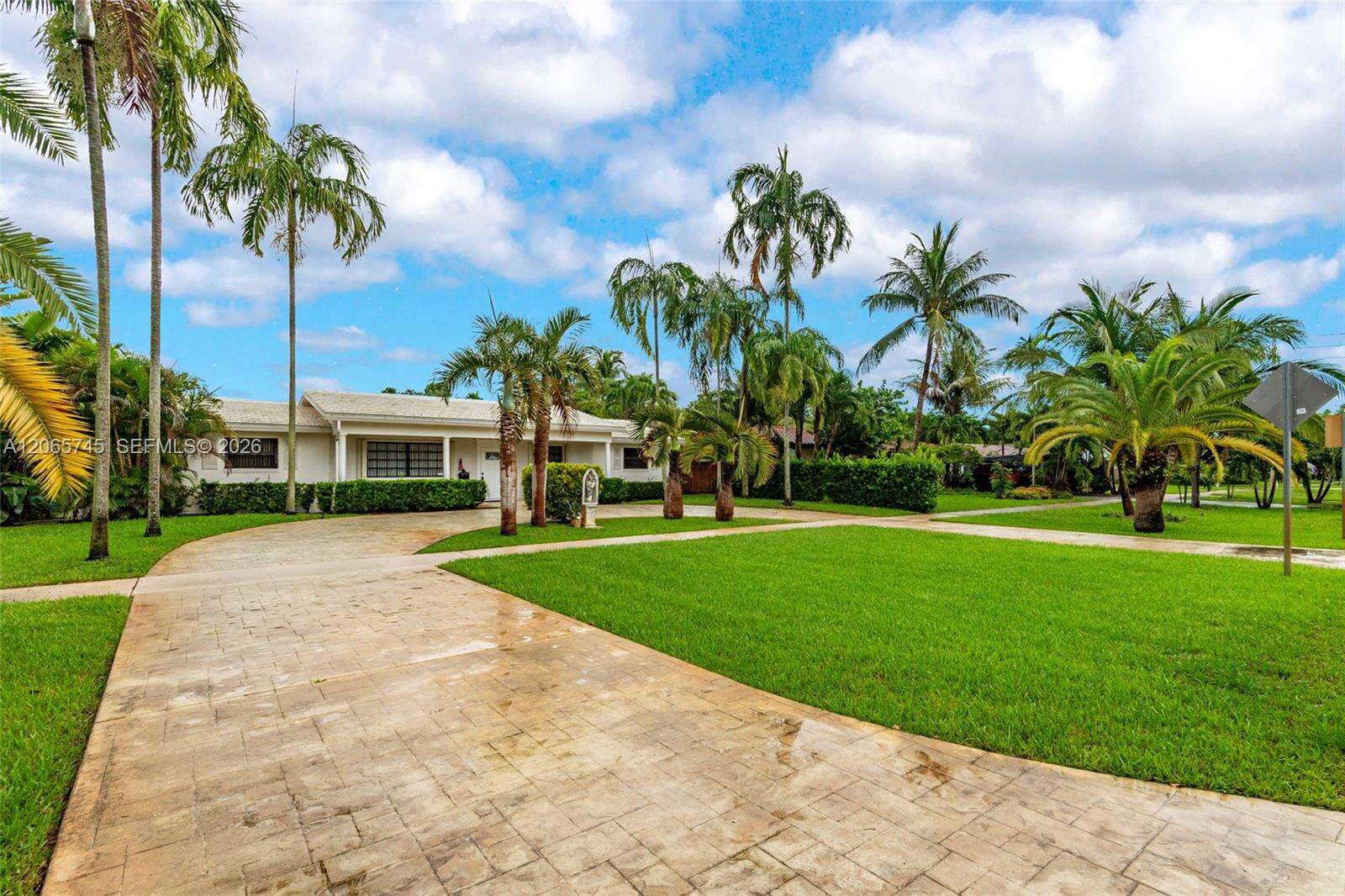 5013 Arthur St, Hollywood, FL 33021 - For Sale photo 1