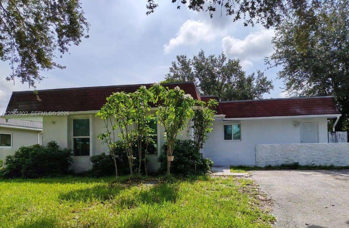 3141 73rd Ave, Hollywood, FL 33024 - For Sale photo 1