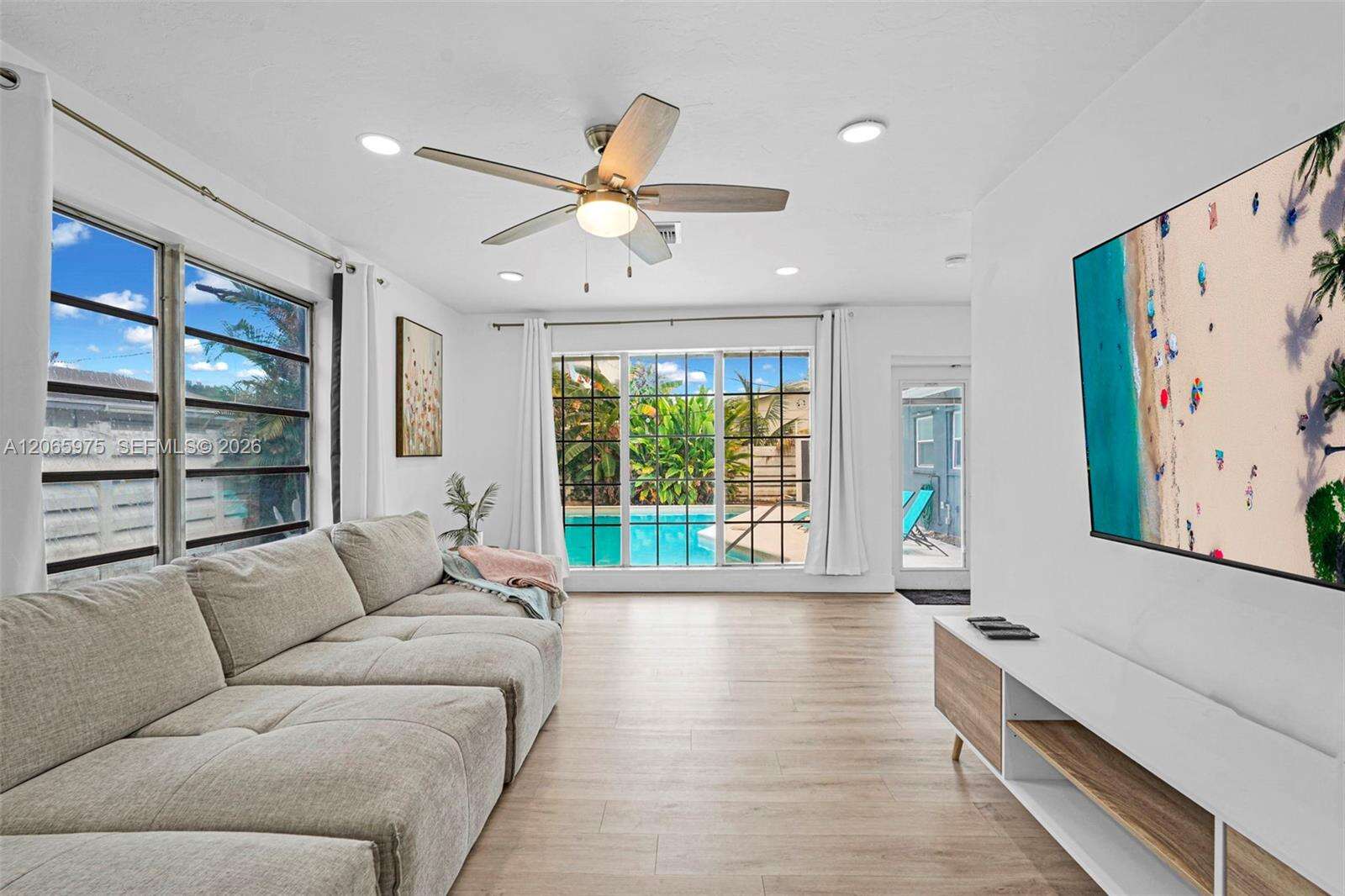 407 56th Ter, Hollywood, FL 33023 - For Sale photo 22