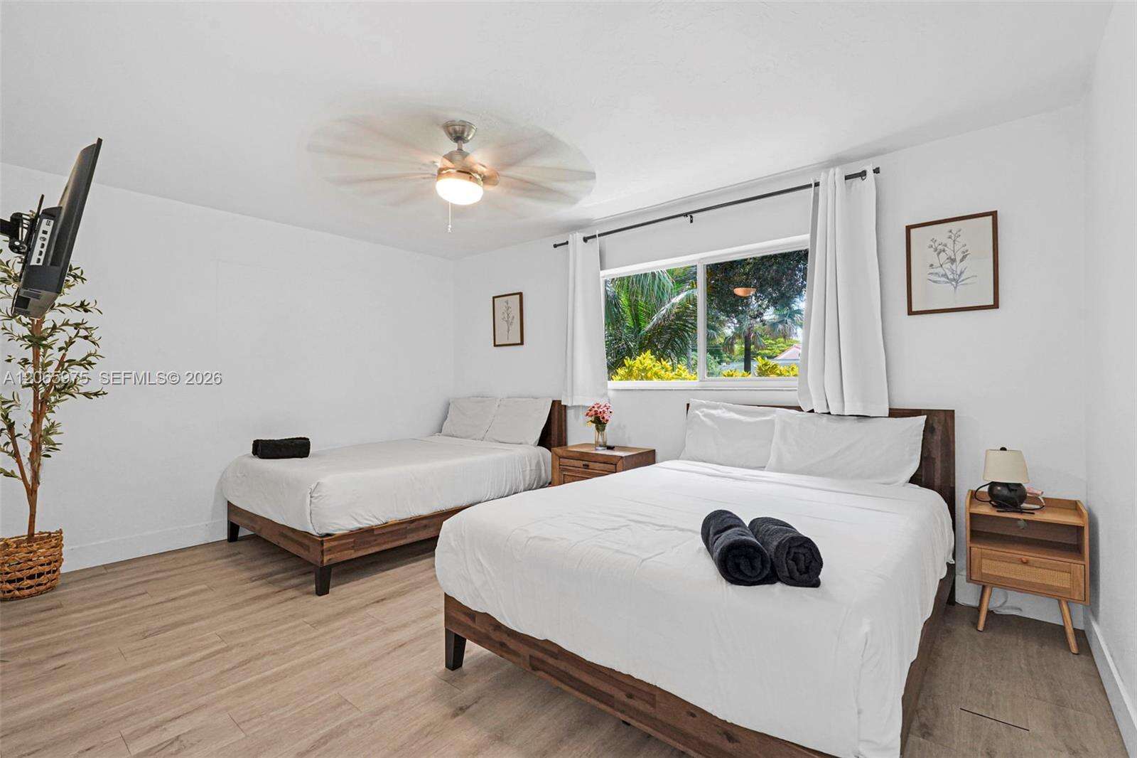 407 56th Ter, Hollywood, FL 33023 - For Sale photo 32