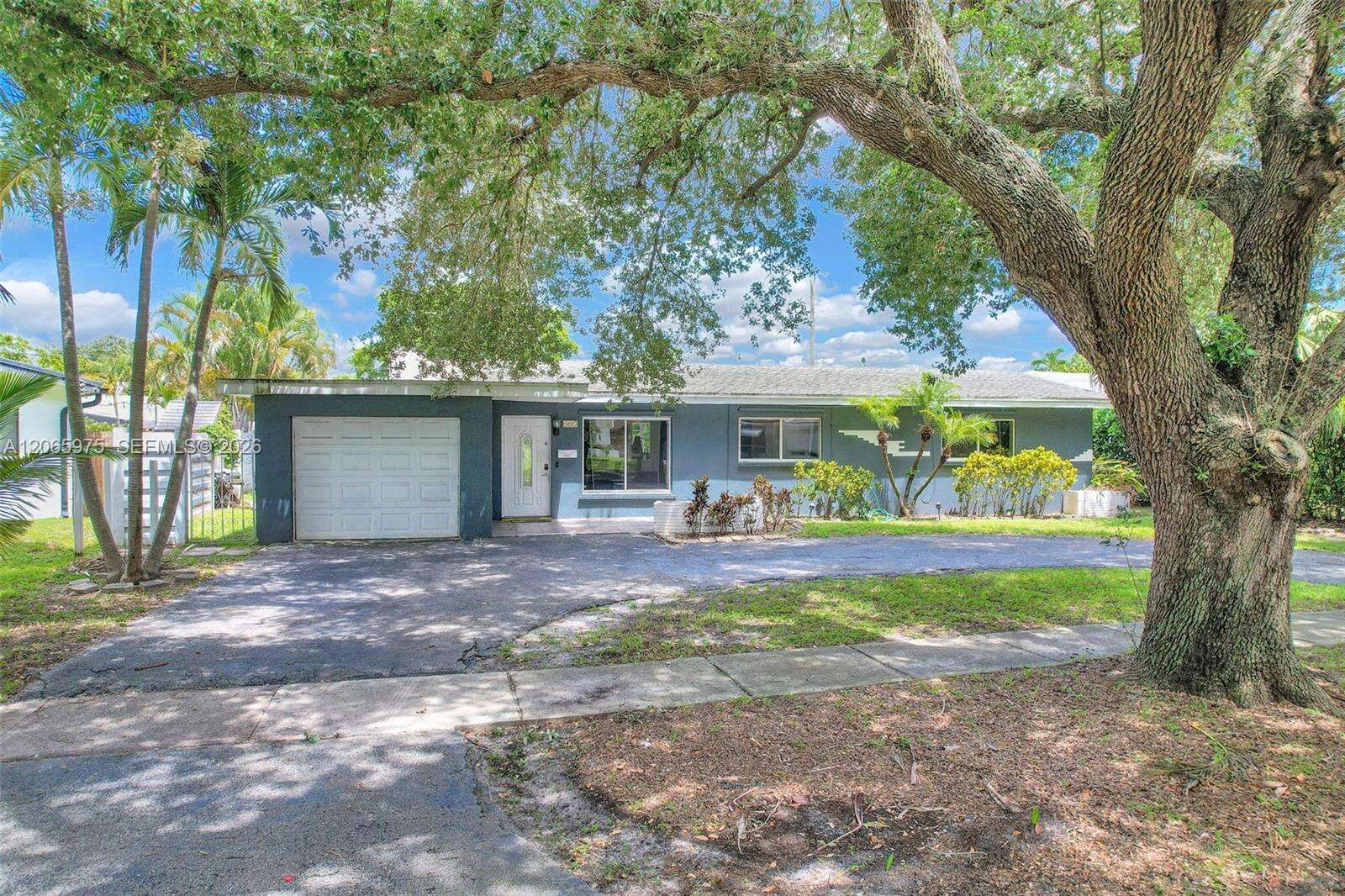 407 56th Ter, Hollywood, FL 33023 - For Sale photo 41