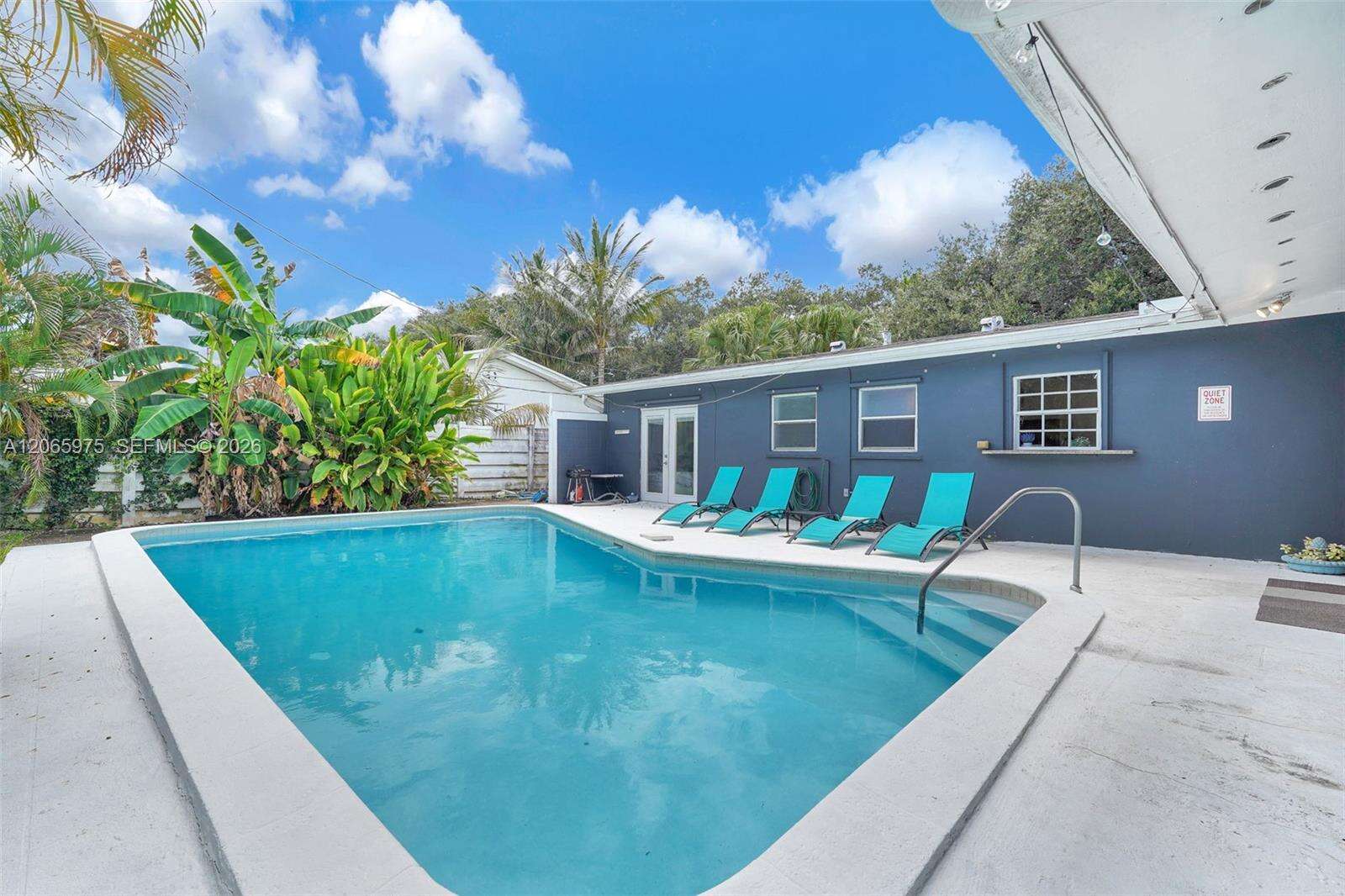 407 56th Ter, Hollywood, FL 33023 - For Sale photo 6
