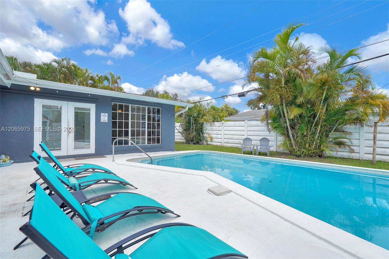 407 56th Ter, Hollywood, FL 33023 - For Sale photo 7