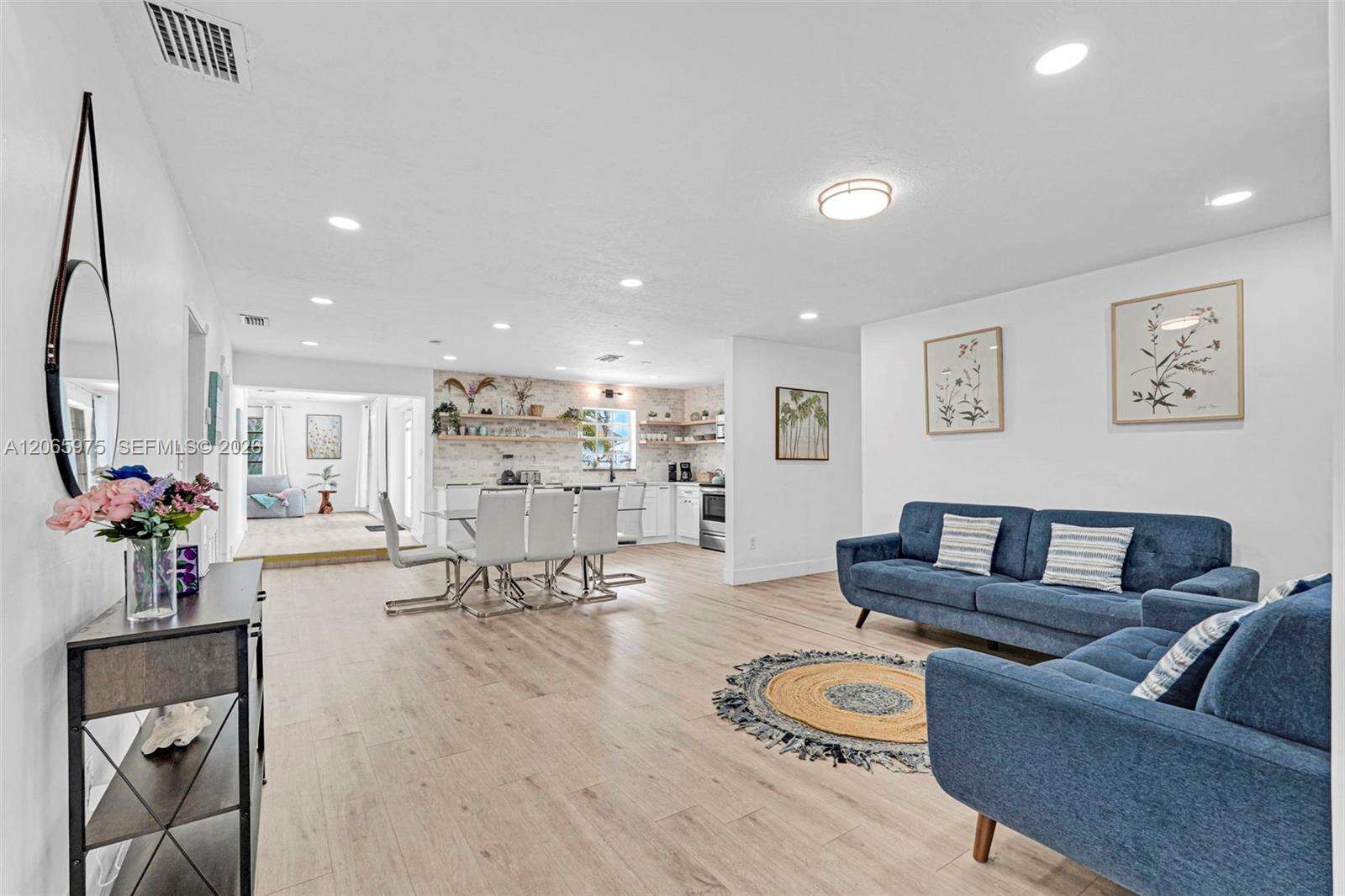 407 56th Ter, Hollywood, FL 33023 - For Sale photo 8