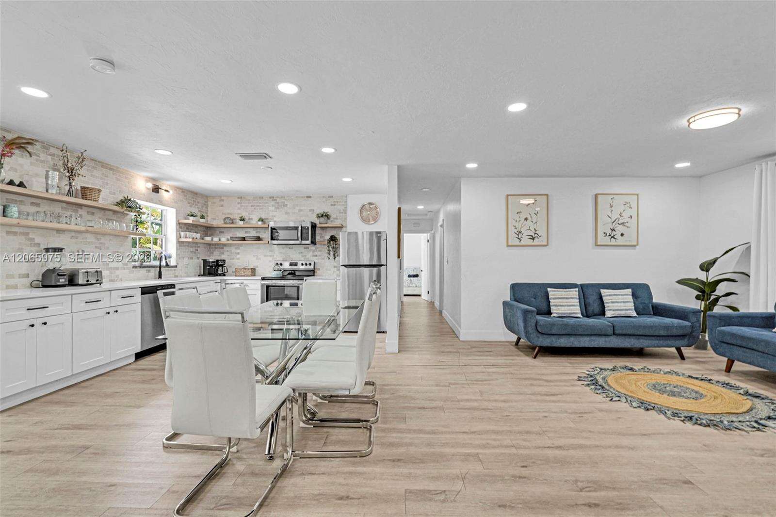 407 56th Ter, Hollywood, FL 33023 - For Sale photo 10
