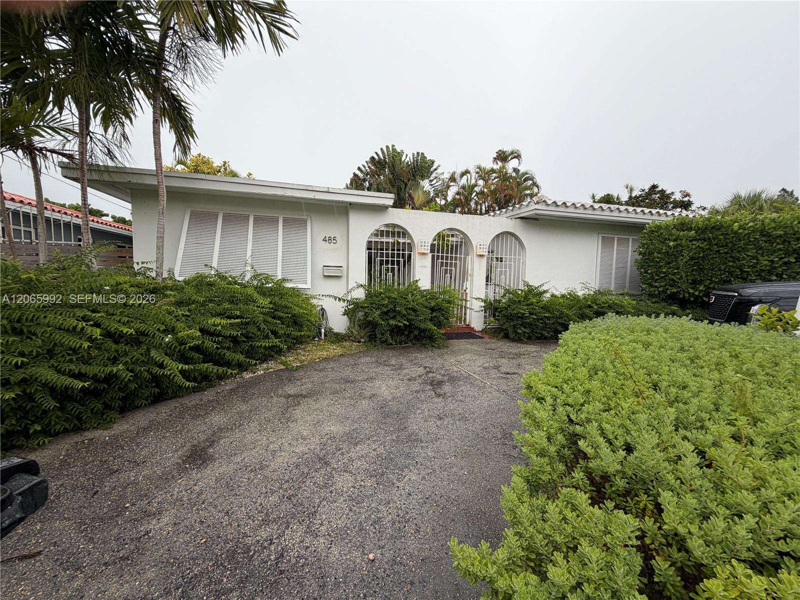 485 Shore Dr, Miami Beach, FL 33141 - Pending Sale photo 1