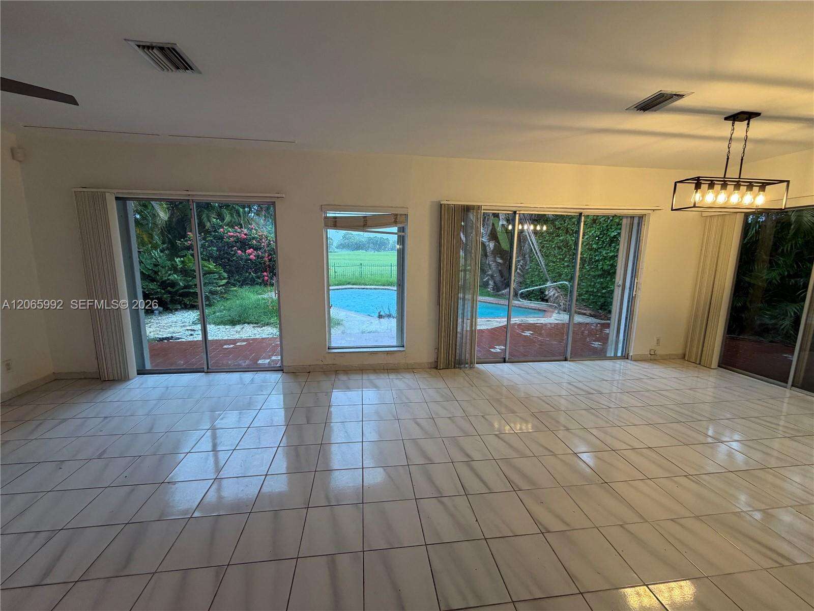 485 Shore Dr, Miami Beach, FL 33141 - Pending Sale photo 14